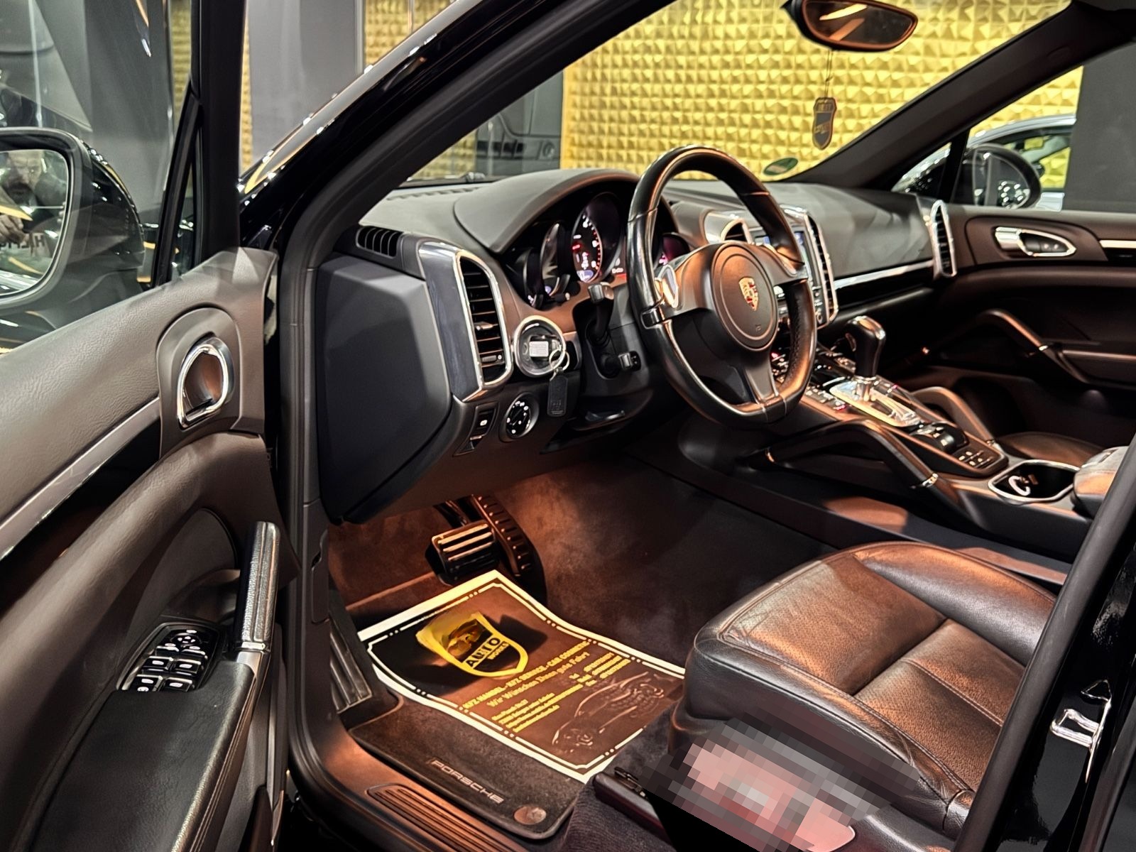 Porsche Cayenne D 3.0*XENON*PCM*S.DACH*SHZ*LEDER*PDC*AHK foto 5