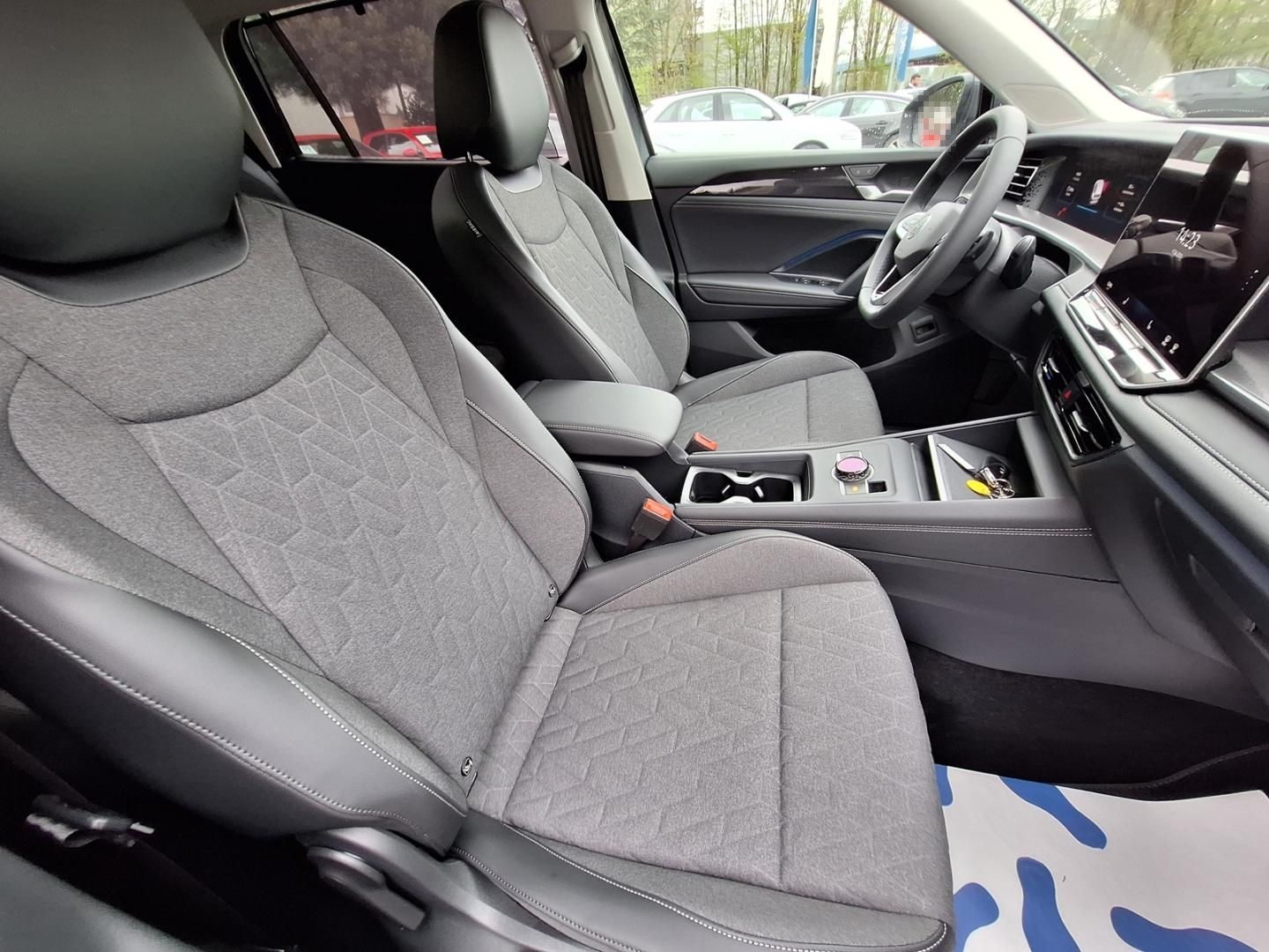 Volkswagen Tayron Life 1.5 eTSI eHeck AHK Kamera 7 Sitzer L foto 12