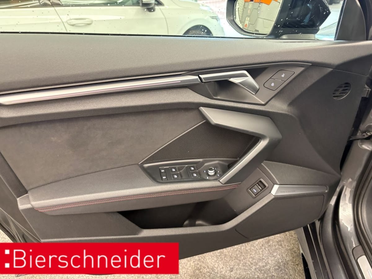 Audi RS3 Sportback 280KM H MATRIX 19 PANO KAMERA B&O foto 16