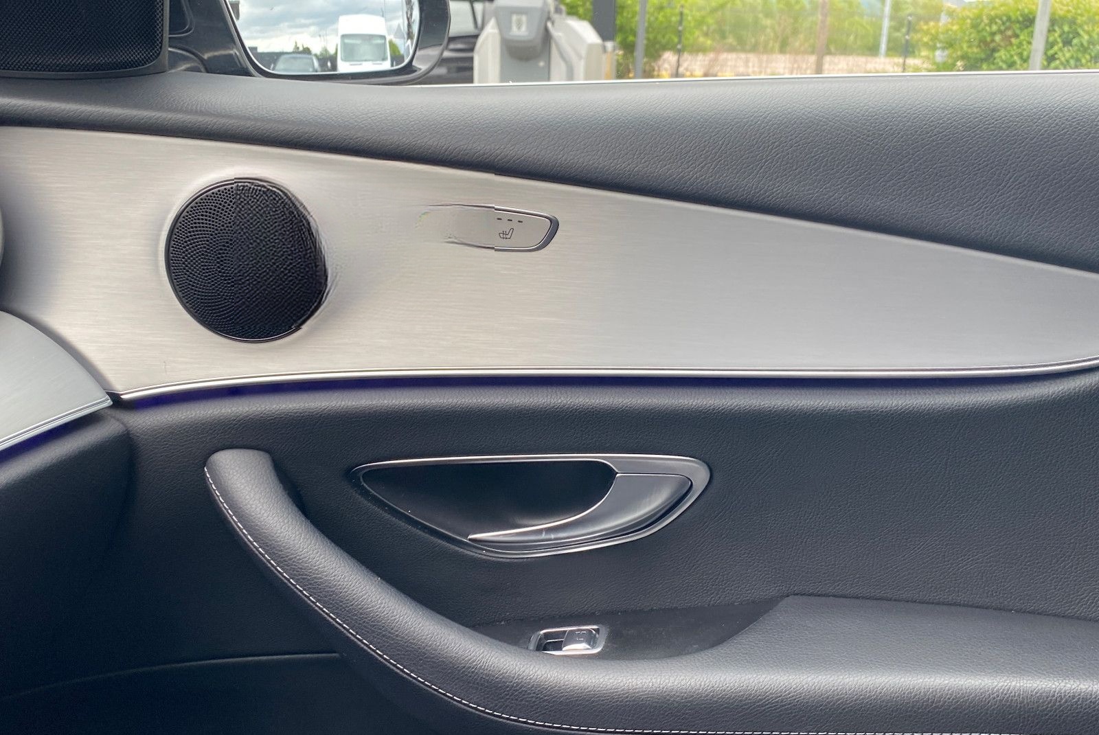 Mercedes-Benz E 300 Avantgarde Vollleder*LED*Kamera*Wides*DAB* foto 24