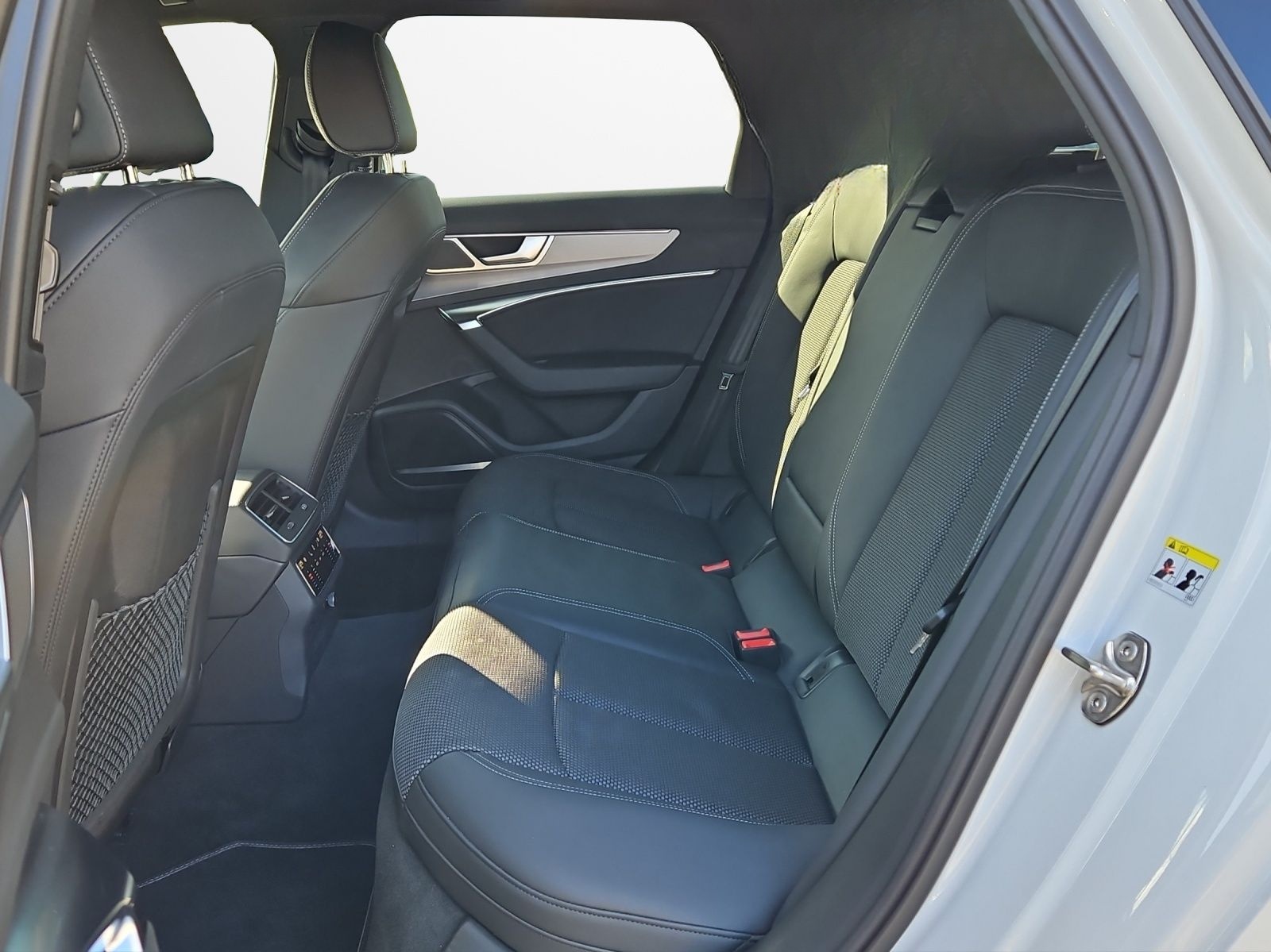Audi A6 Avant 40 TDI S tronic S line AHK MMI Navigati foto 12