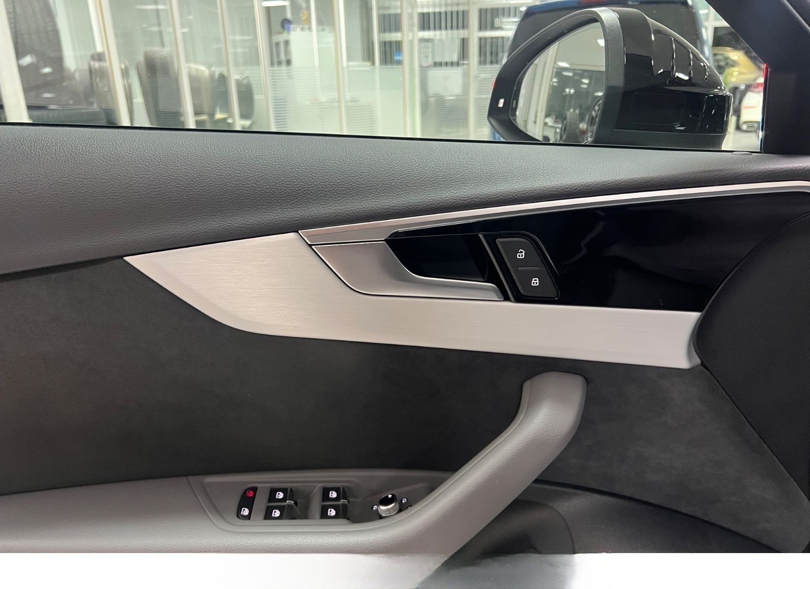 Audi S4 Avant 3.0 TDI quattro basis*PANO*KAM*MATRIX* foto 13