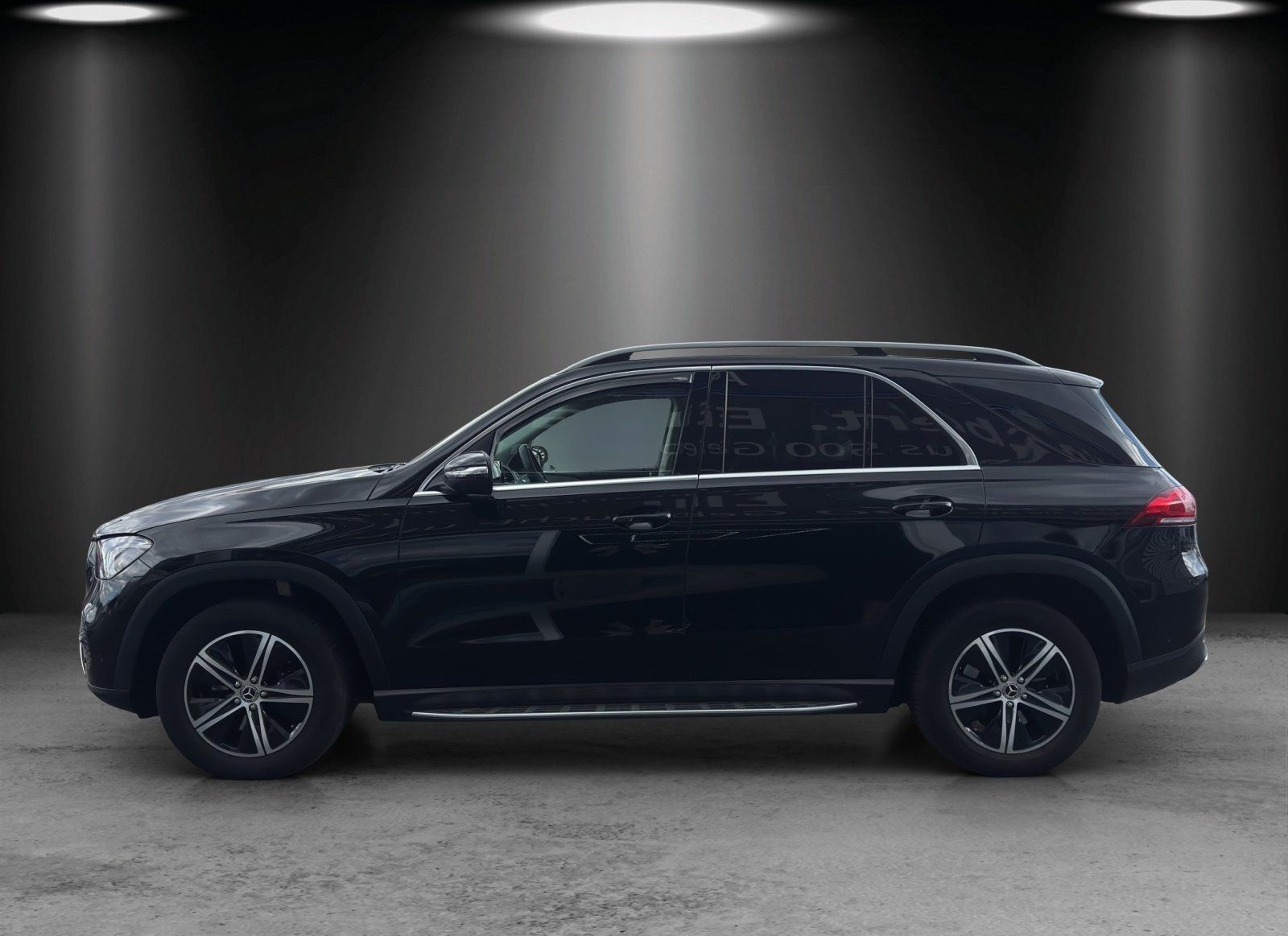Mercedes-Benz GLE300d 4M AMG int DISTRO Pano AHK Trittbret HUD foto 2