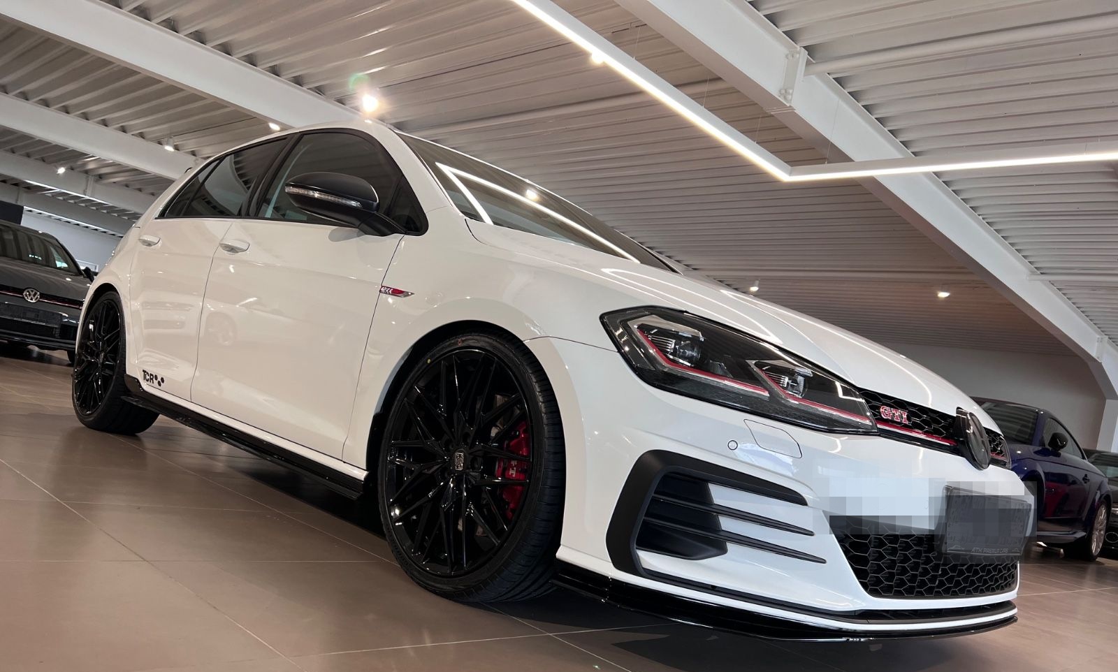 Volkswagen Golf 2.0 TSI DSG GTI TCR ACC 19Zoll NAVI 1.HAND foto 15