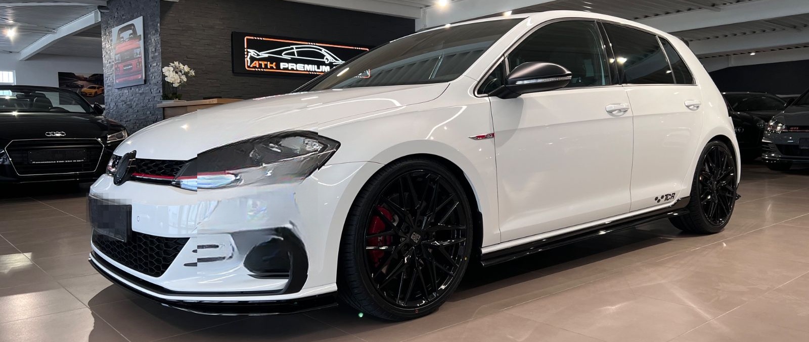 Volkswagen Golf 2.0 TSI DSG GTI TCR ACC 19Zoll NAVI 1.HAND foto 3
