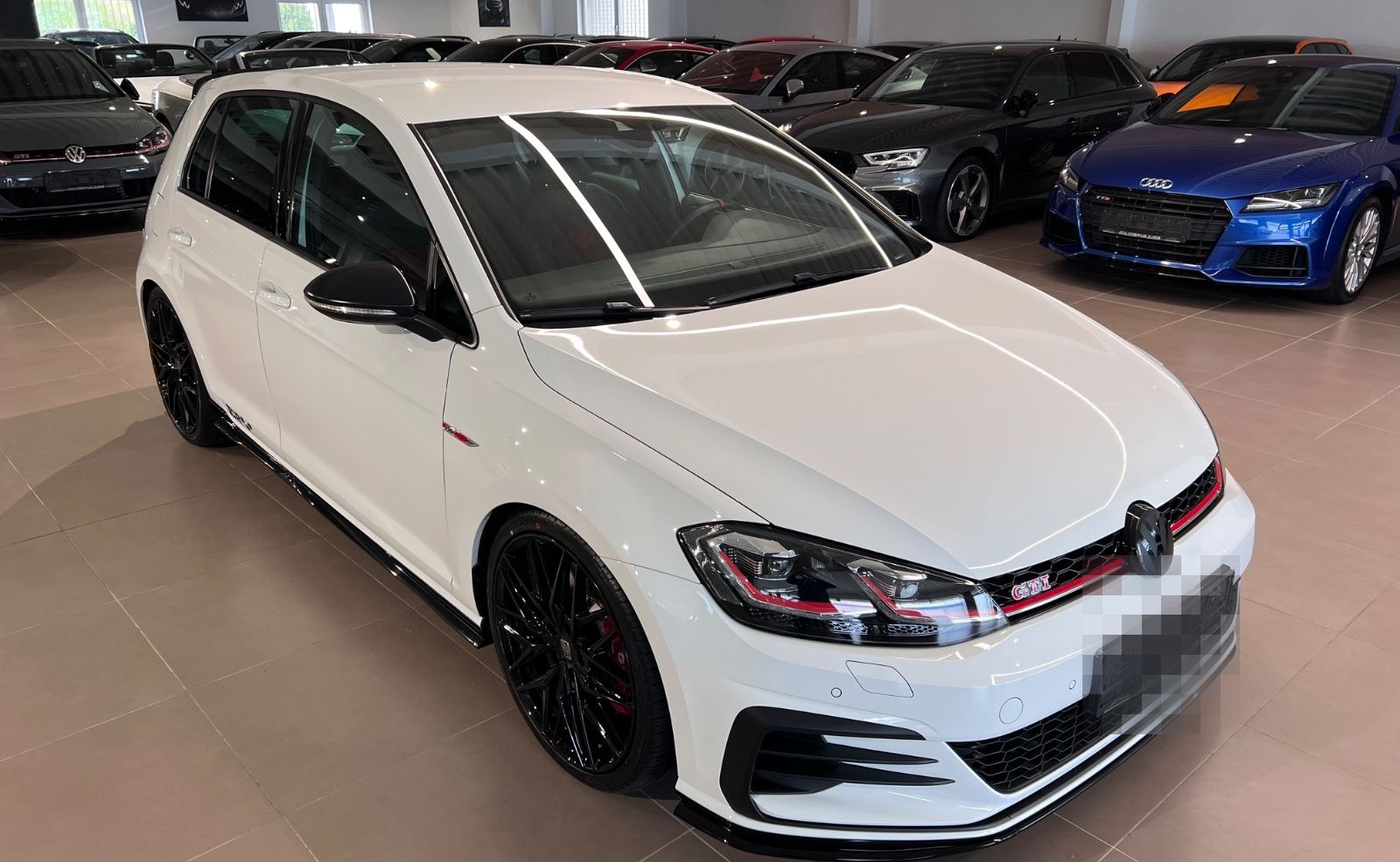 Volkswagen Golf 2.0 TSI DSG GTI TCR ACC 19Zoll NAVI 1.HAND foto 10