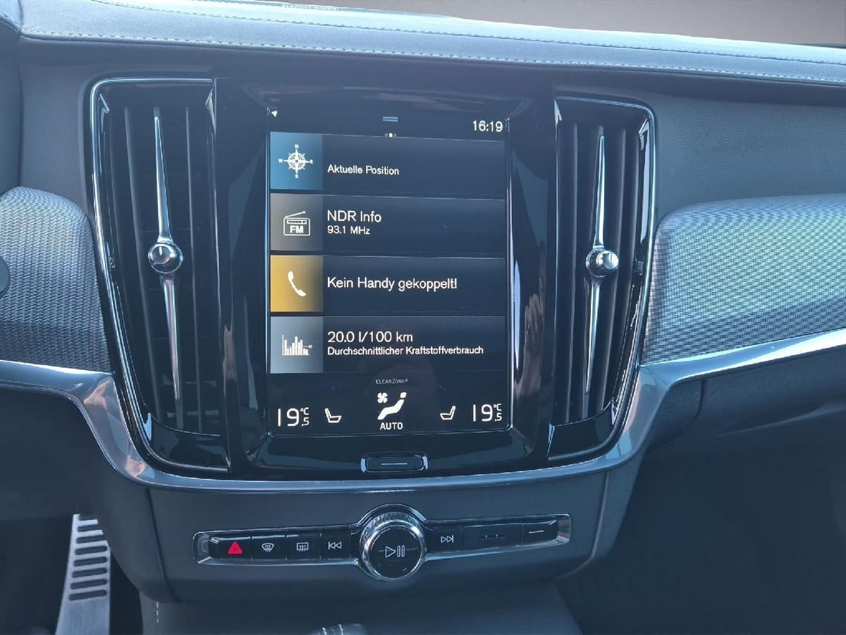 Volvo V90 Kombi R Design PHEV AWD *Pano*AHK*Elek foto 13