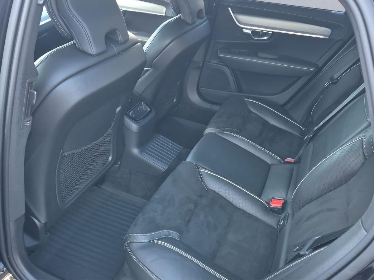 Volvo V90 Kombi R Design PHEV AWD *Pano*AHK*Elek foto 18