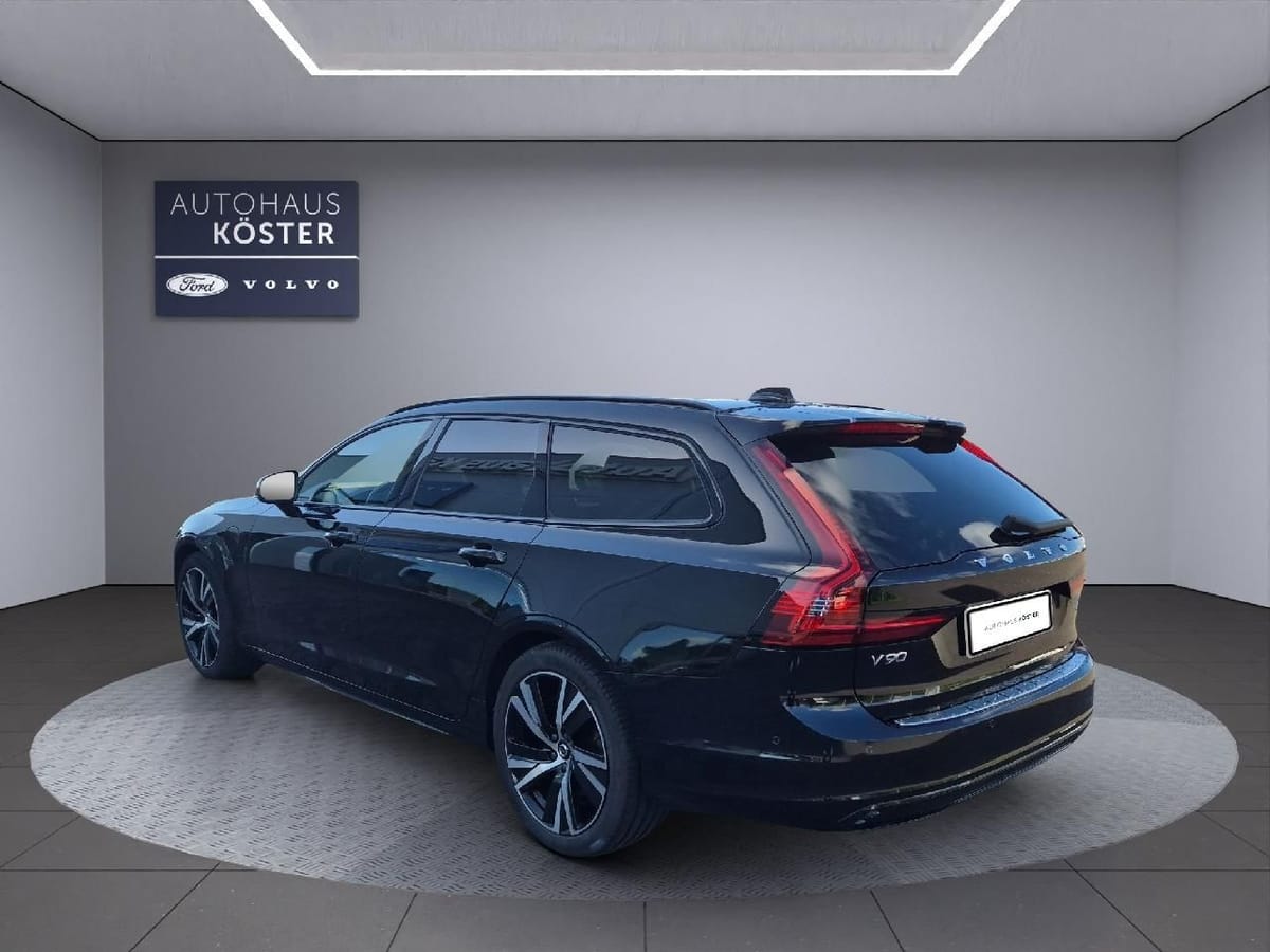 Volvo V90 Kombi R Design PHEV AWD *Pano*AHK*Elek foto 3
