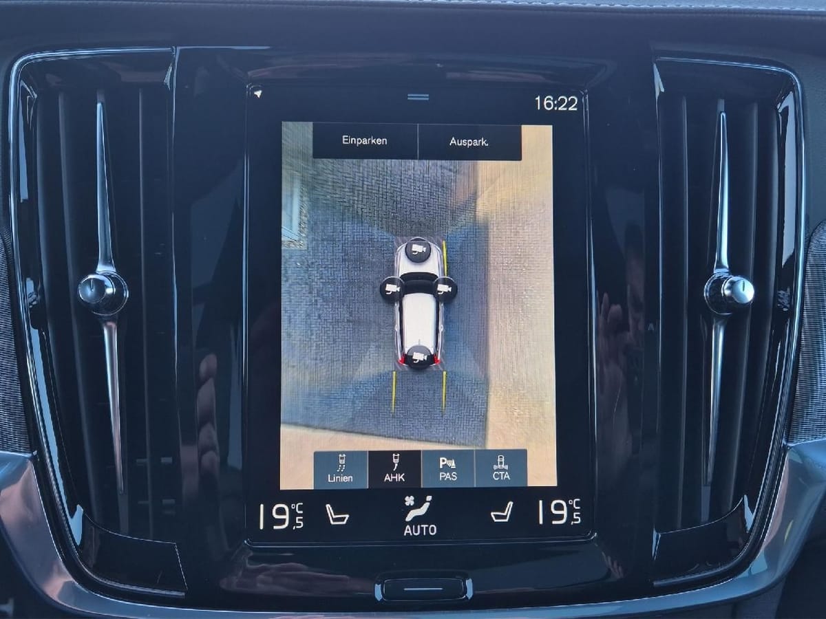 Volvo V90 Kombi R Design PHEV AWD *Pano*AHK*Elek foto 24