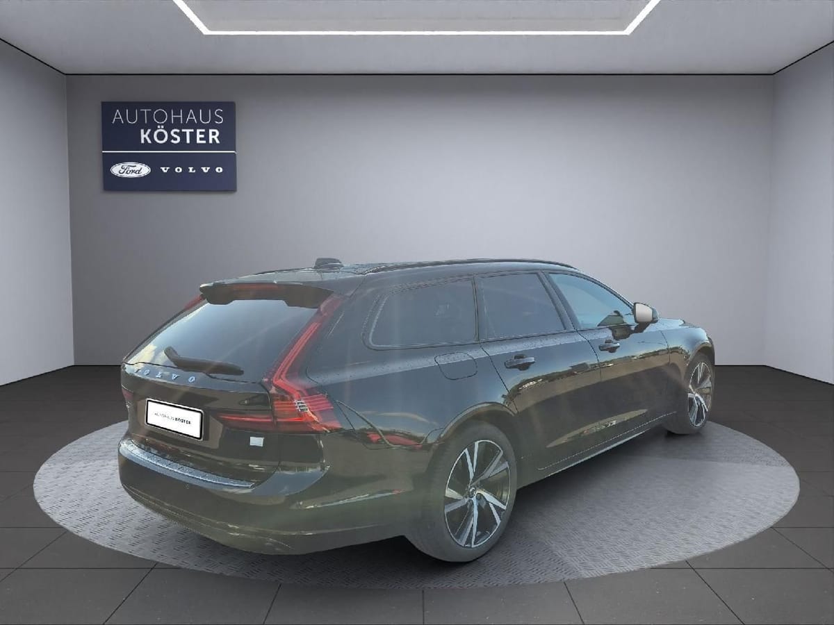 Volvo V90 Kombi R Design PHEV AWD *Pano*AHK*Elek foto 5
