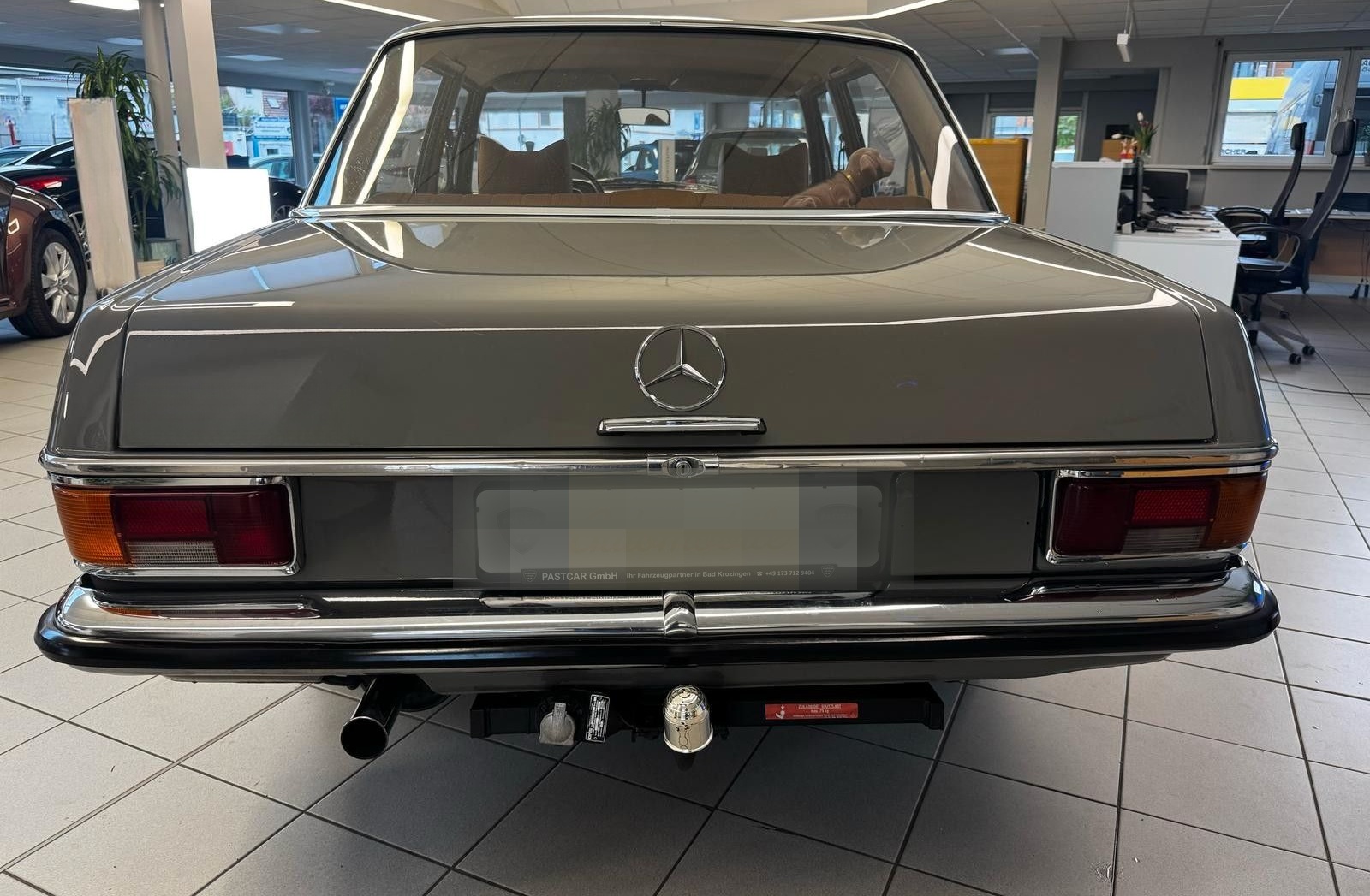 Mercedes-Benz E 220 - W115 - Top foto 8