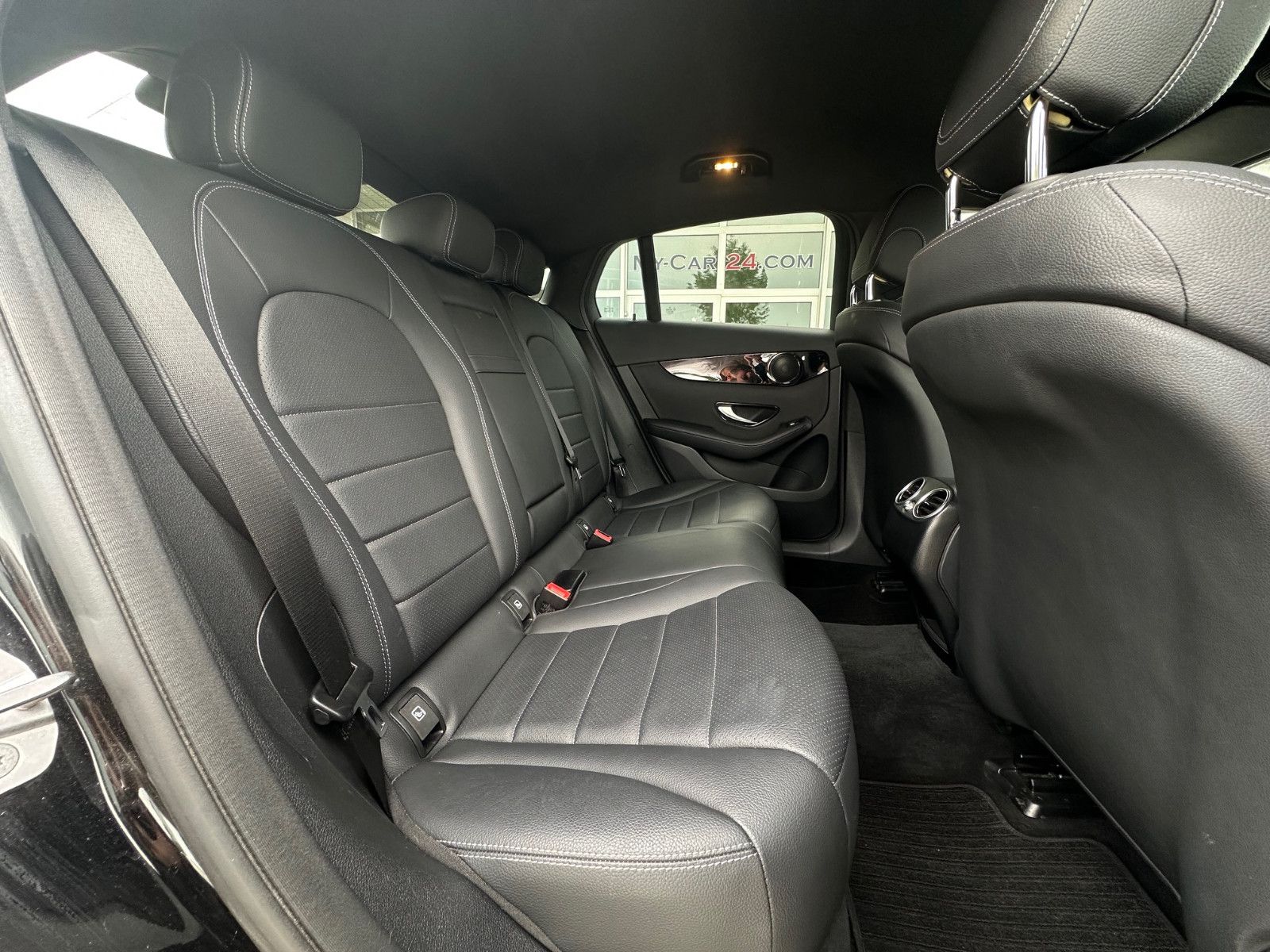 Mercedes-Benz GLC 300 d 4Matic Coupe+Business Paket foto 20