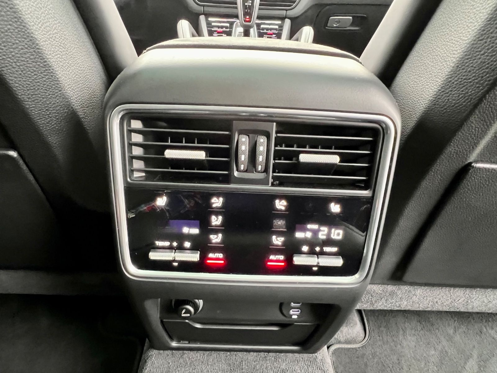 Porsche Cayenne GTS /LED/Pano/Standheizung/HeadUp/BOSE foto 16