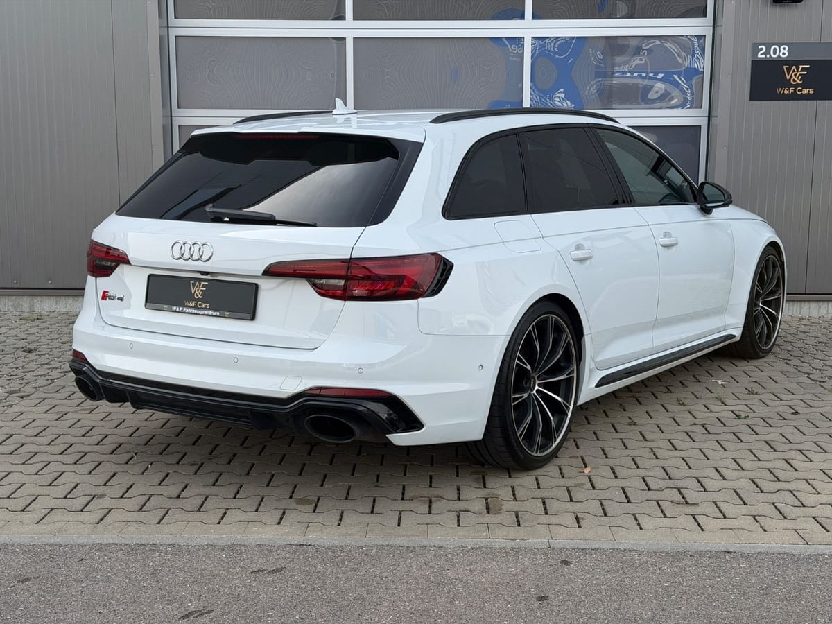 Audi RS4 Avant 2.9 TFSIquattro|NonOPF|280|RSAbgas|B&O foto 12