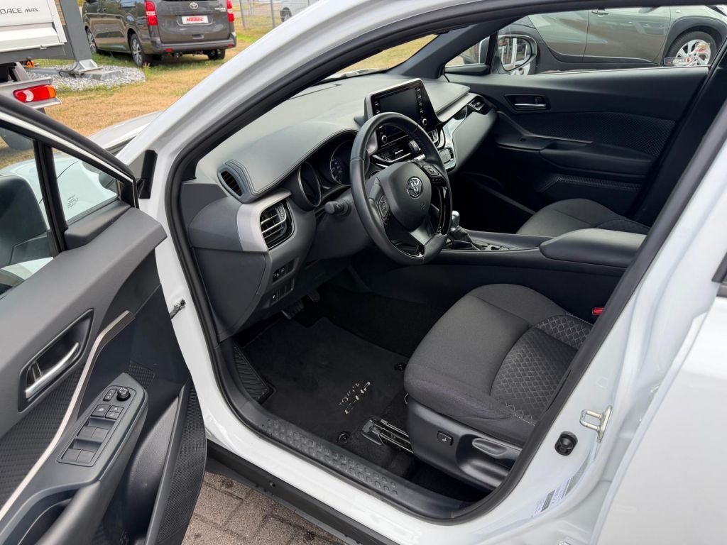 Toyota C-HR Hybrid Flow foto 10
