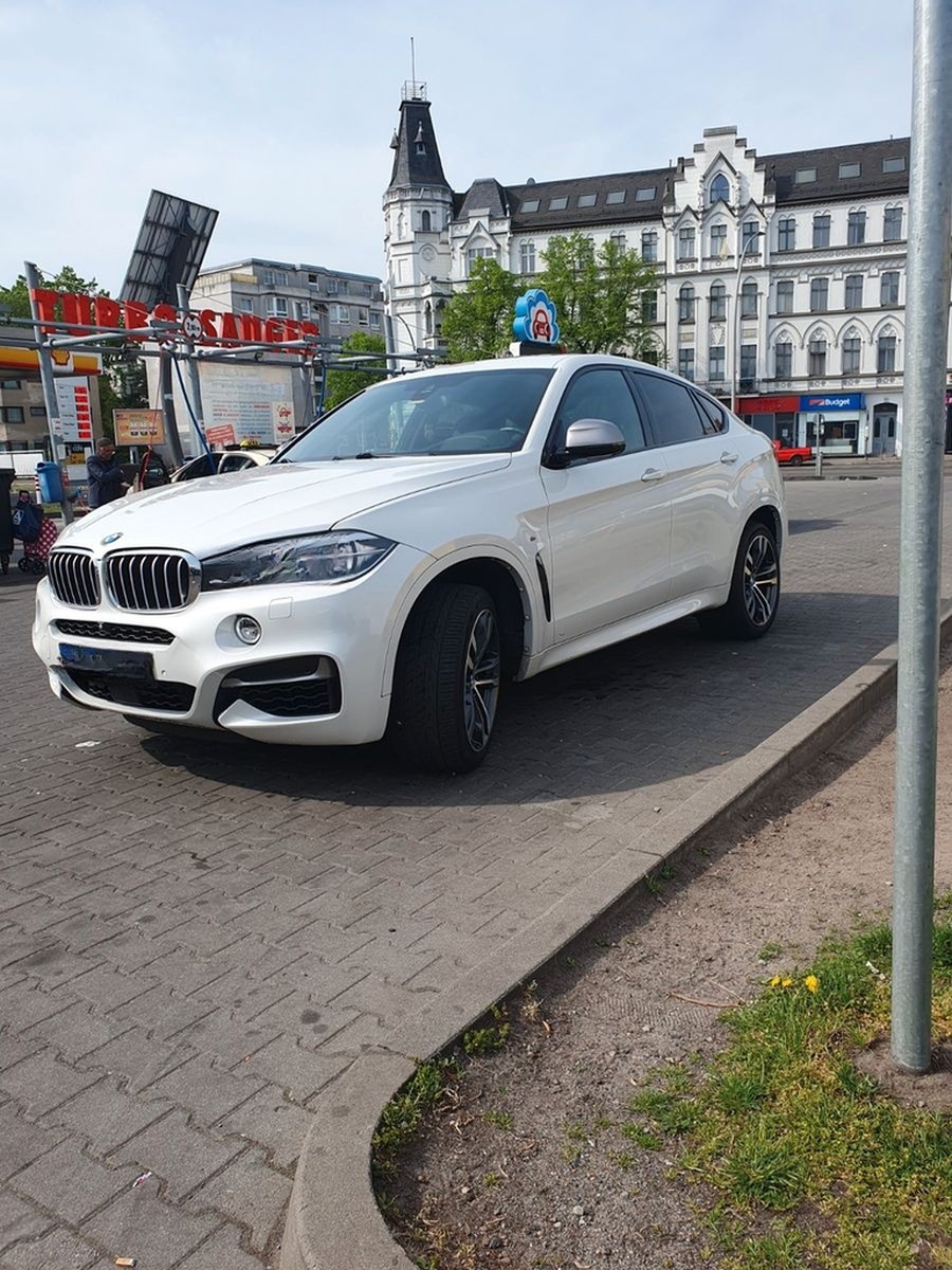 BMW X6  M50d - 1 Vorbesitzer  foto 2