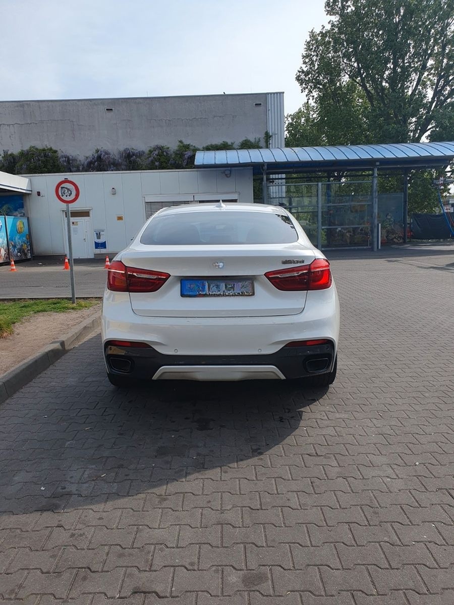 BMW X6  M50d - 1 Vorbesitzer  foto 5