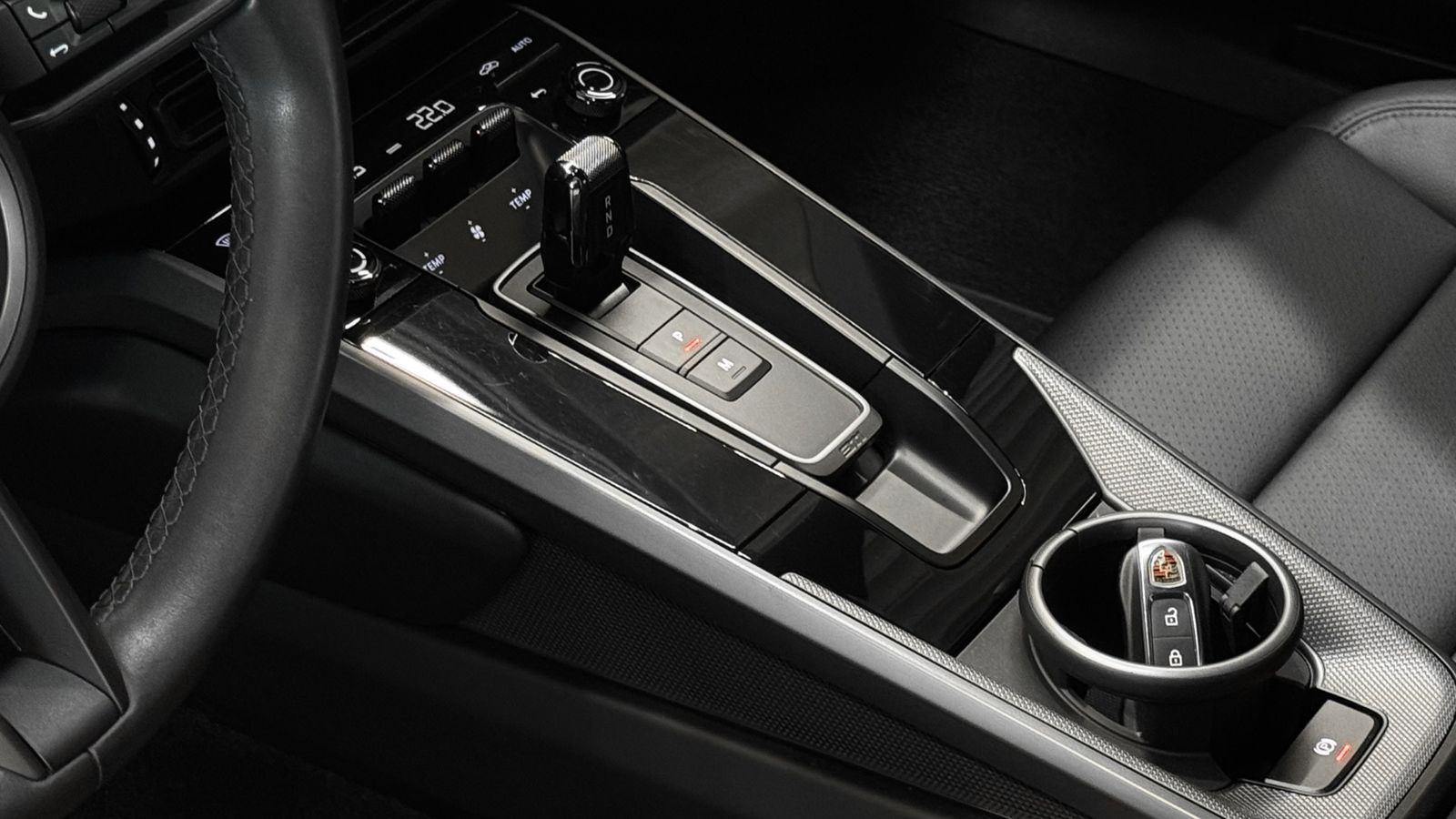 Porsche 992 Carrera PDK Kamera 90 Liter Sportsitz foto 19