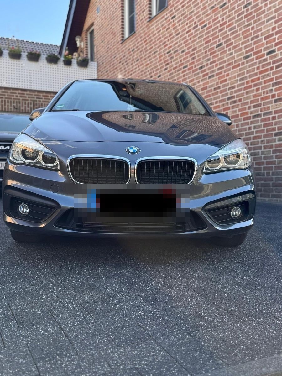 BMW 220 Active Tourer 220i Steptronic DCT Advant... foto 2