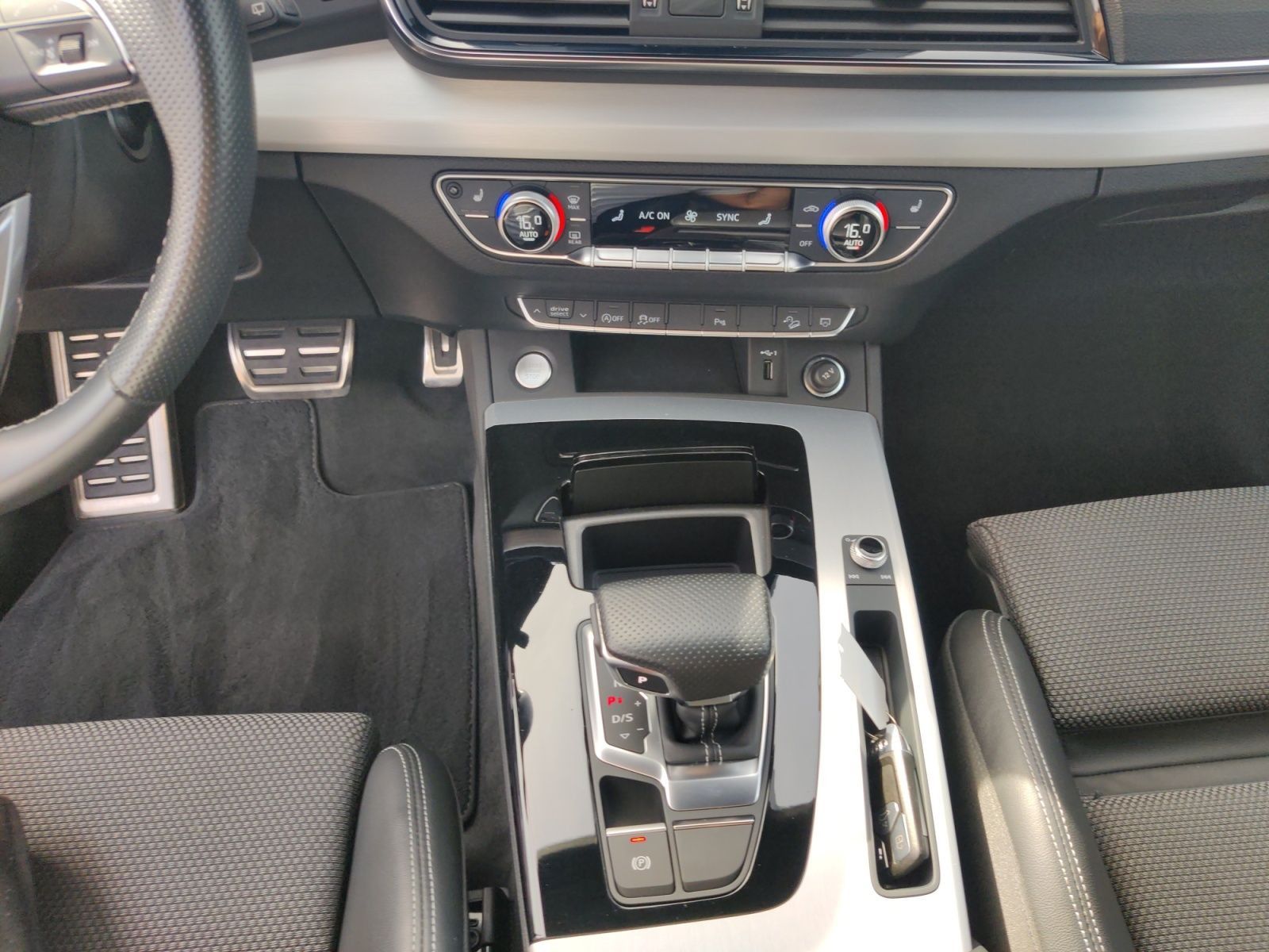 Audi Q5 35 TDI S-Tronic., 2x S-Line, LED, ACC, RFK, S foto 11