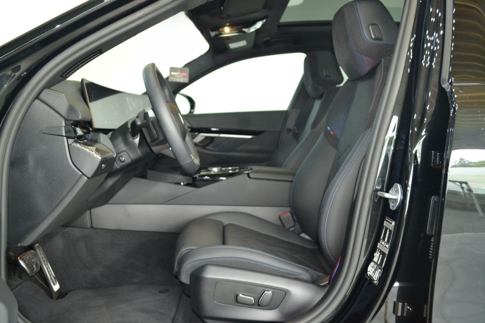 BMW 540 d Lim.xDrive M Sport Pro*1.Hand*Pano*360°Kam foto 8