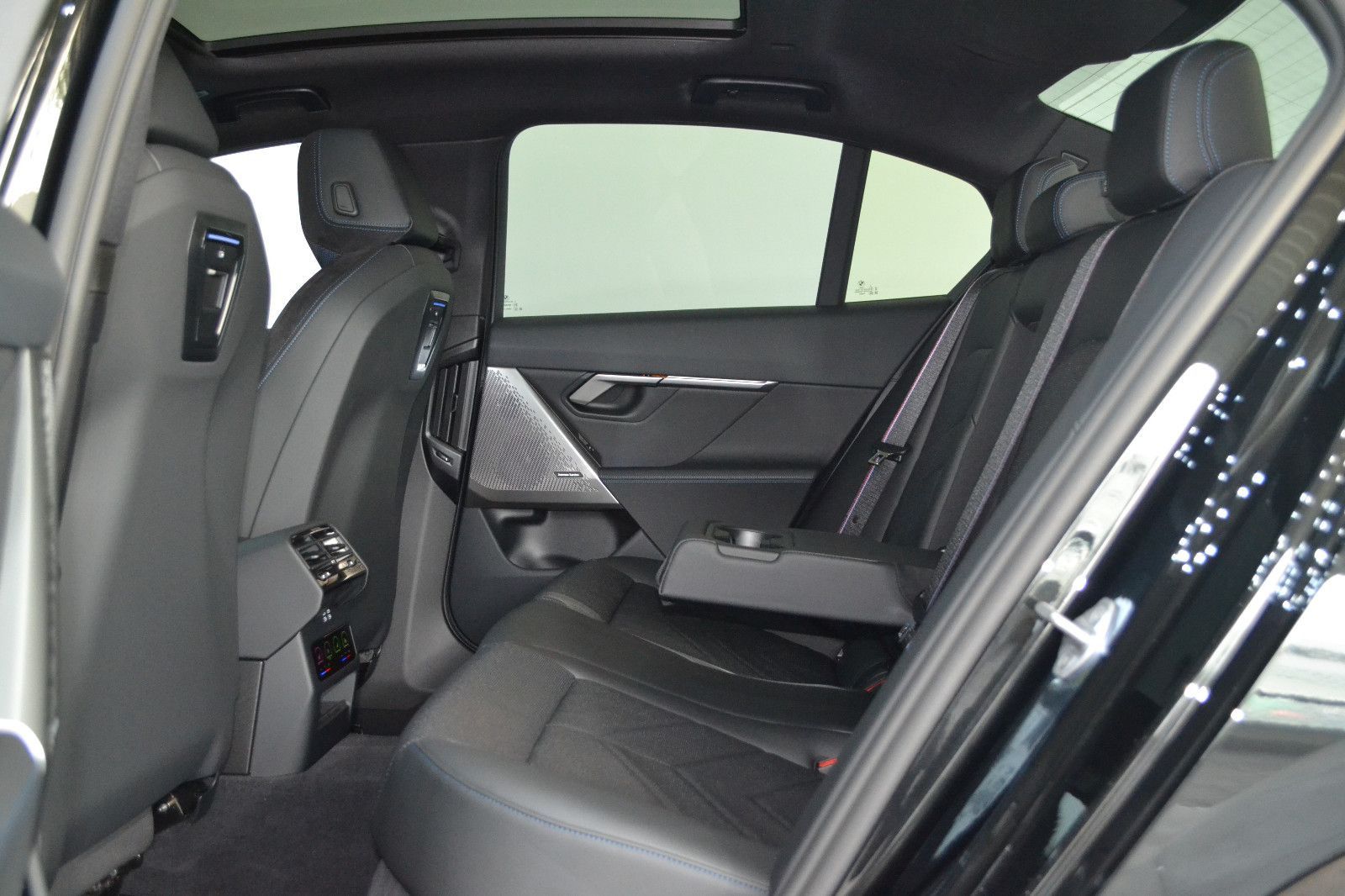 BMW 540 d Lim.xDrive M Sport Pro*1.Hand*Pano*360°Kam foto 10