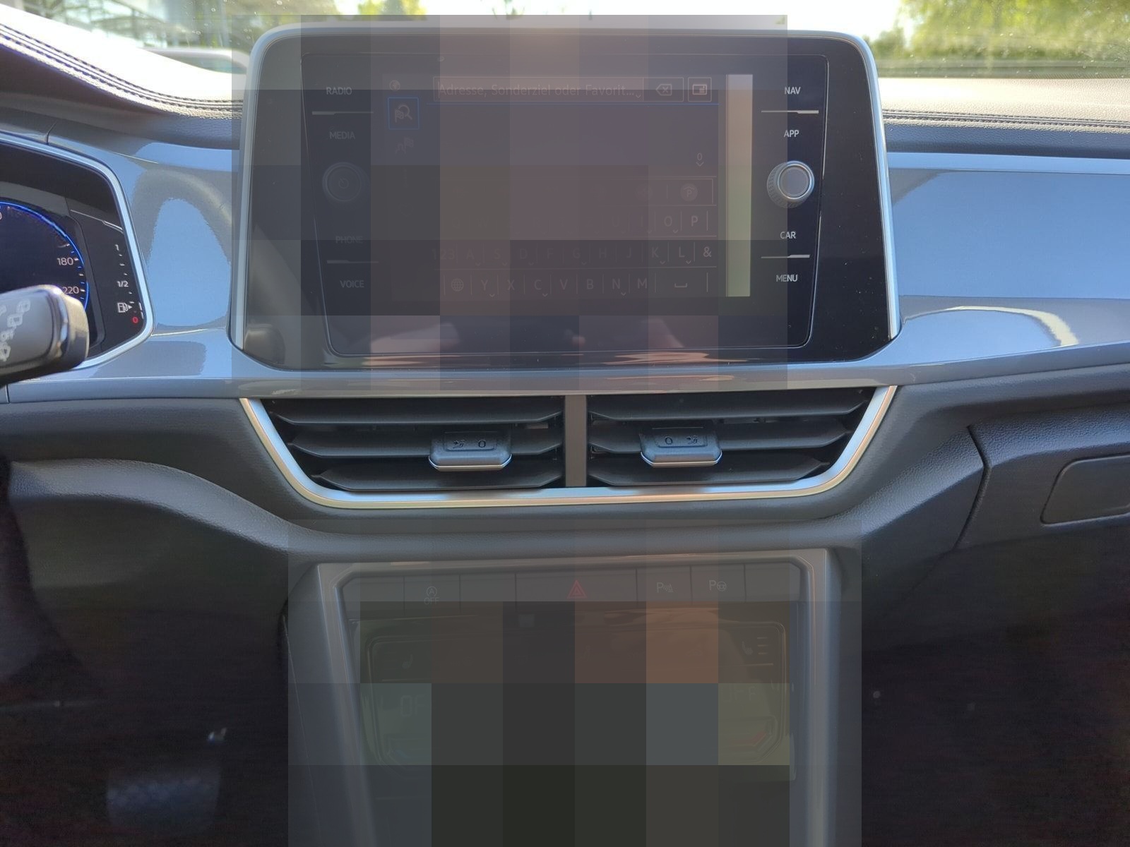 Volkswagen T-Roc Style 1.5 l TSI OPF 110 kW (150 PS) 7-Gang foto 12