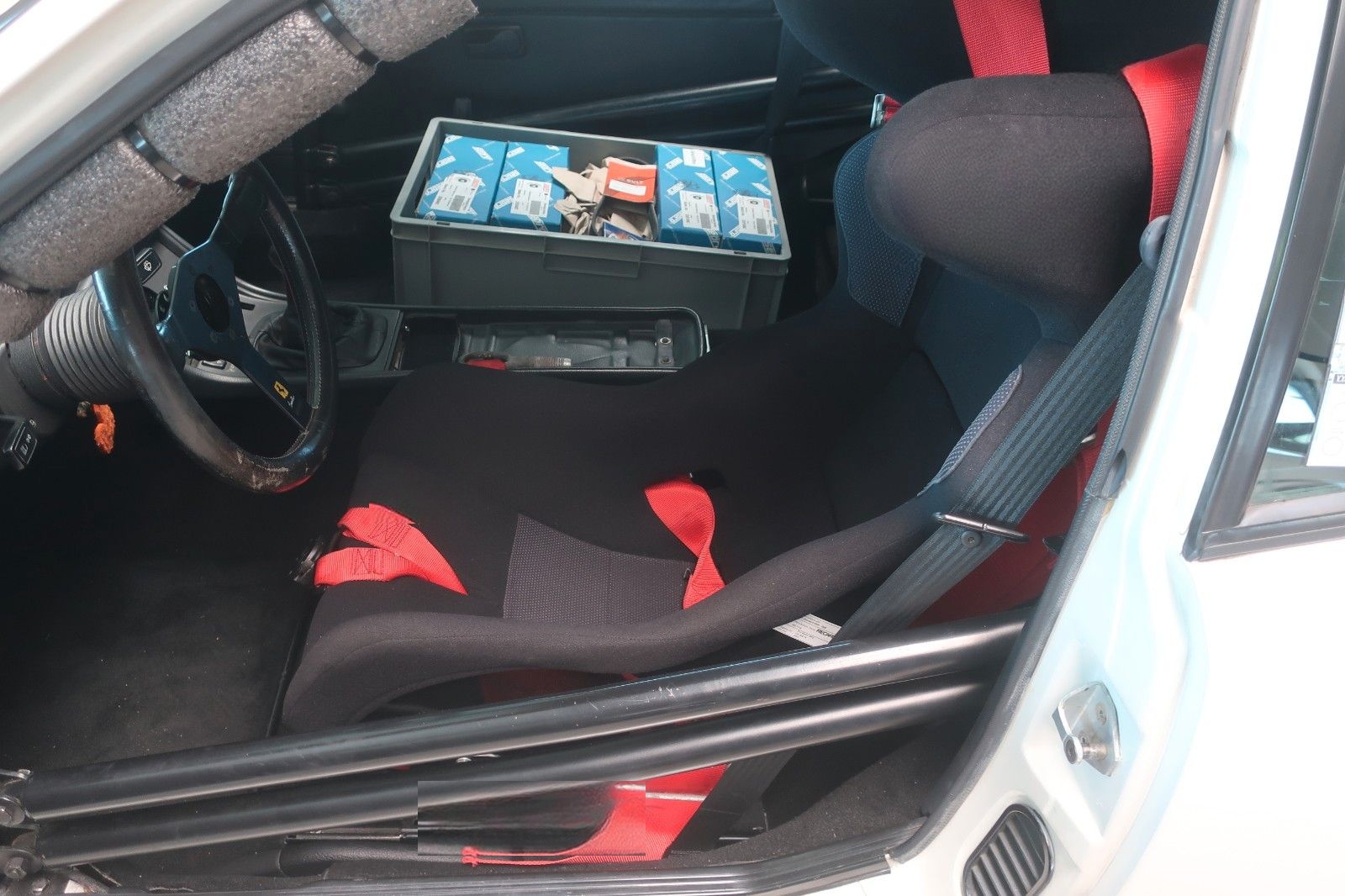 Porsche 944 Turbo Cup / Straßenzulassung foto 3