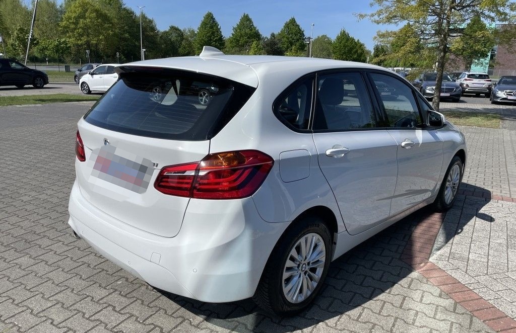 BMW 218i Active Tourer Aut. Advantage Navi SH Tempom foto 6