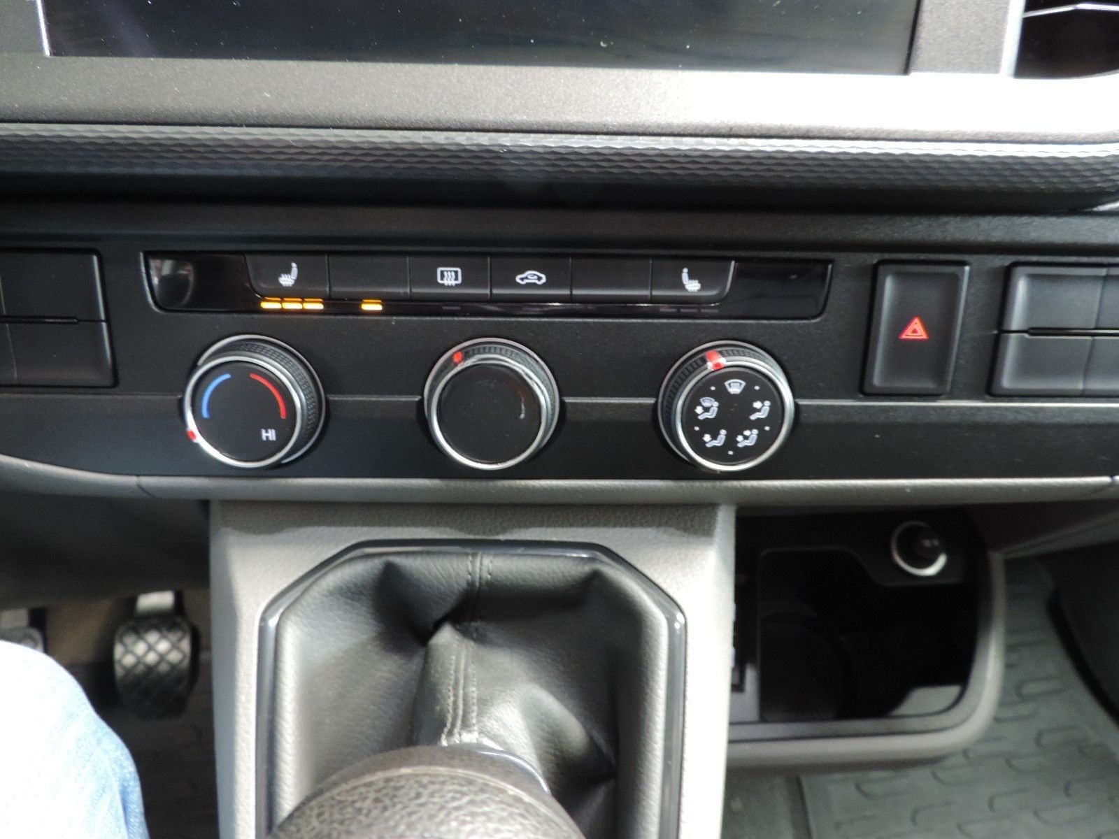 Volkswagen T6 .1 ''OceanCamper by BonVoyage'' neuer Ausbau foto 25