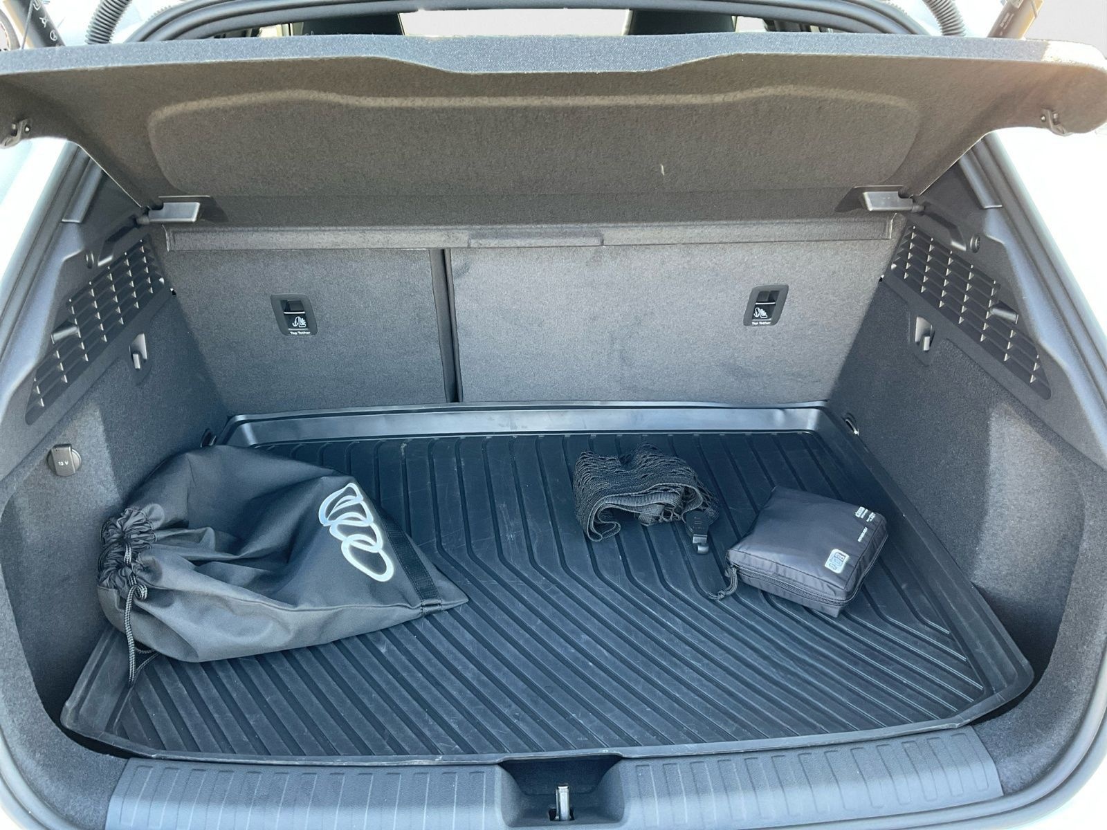 Audi A3 Sportback 40 TFSI e S line Matrix Pano ACC foto 17
