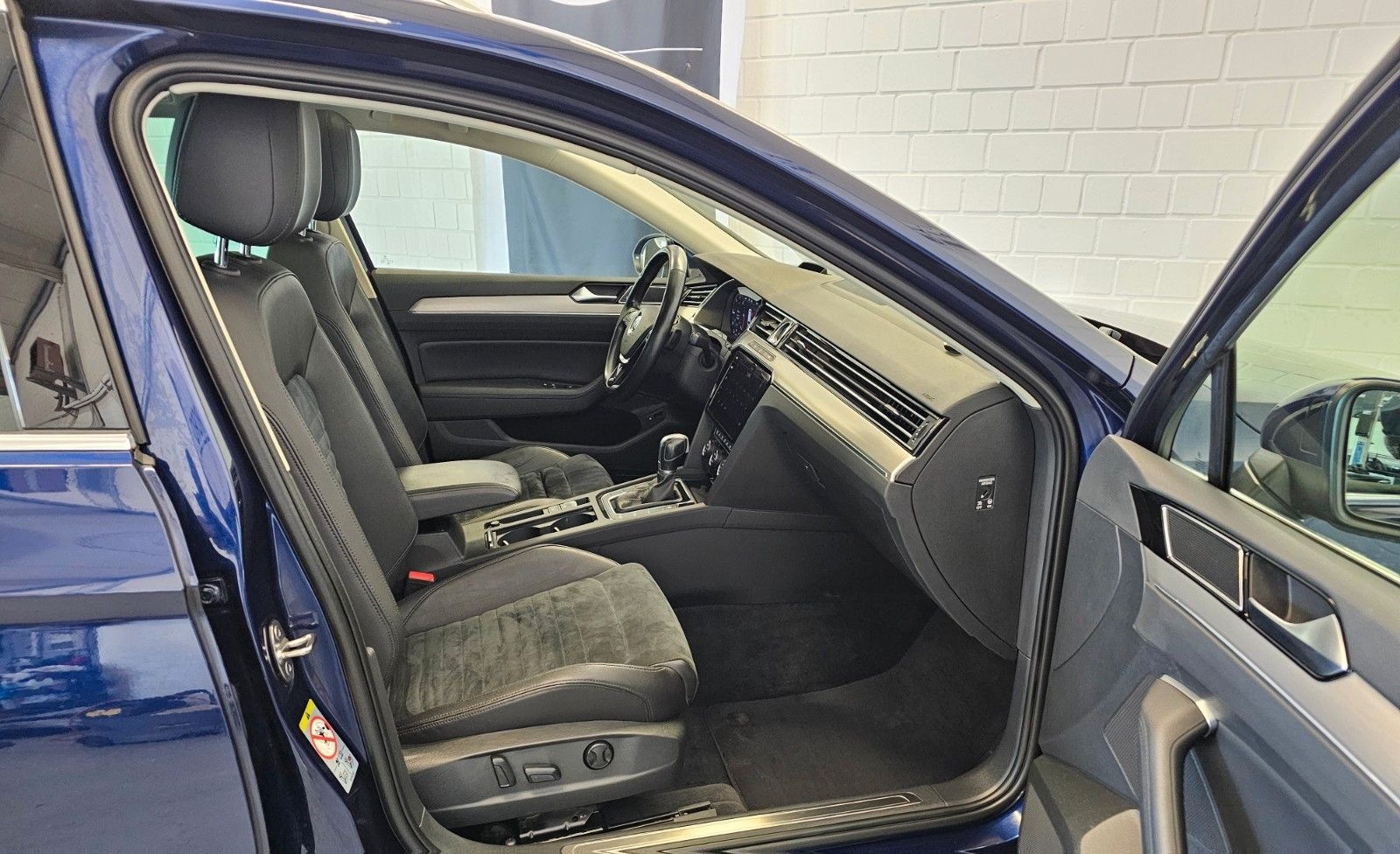 Volkswagen Passat Variant 2.0 TDI R-Line 4Motion + HeadUp foto 11