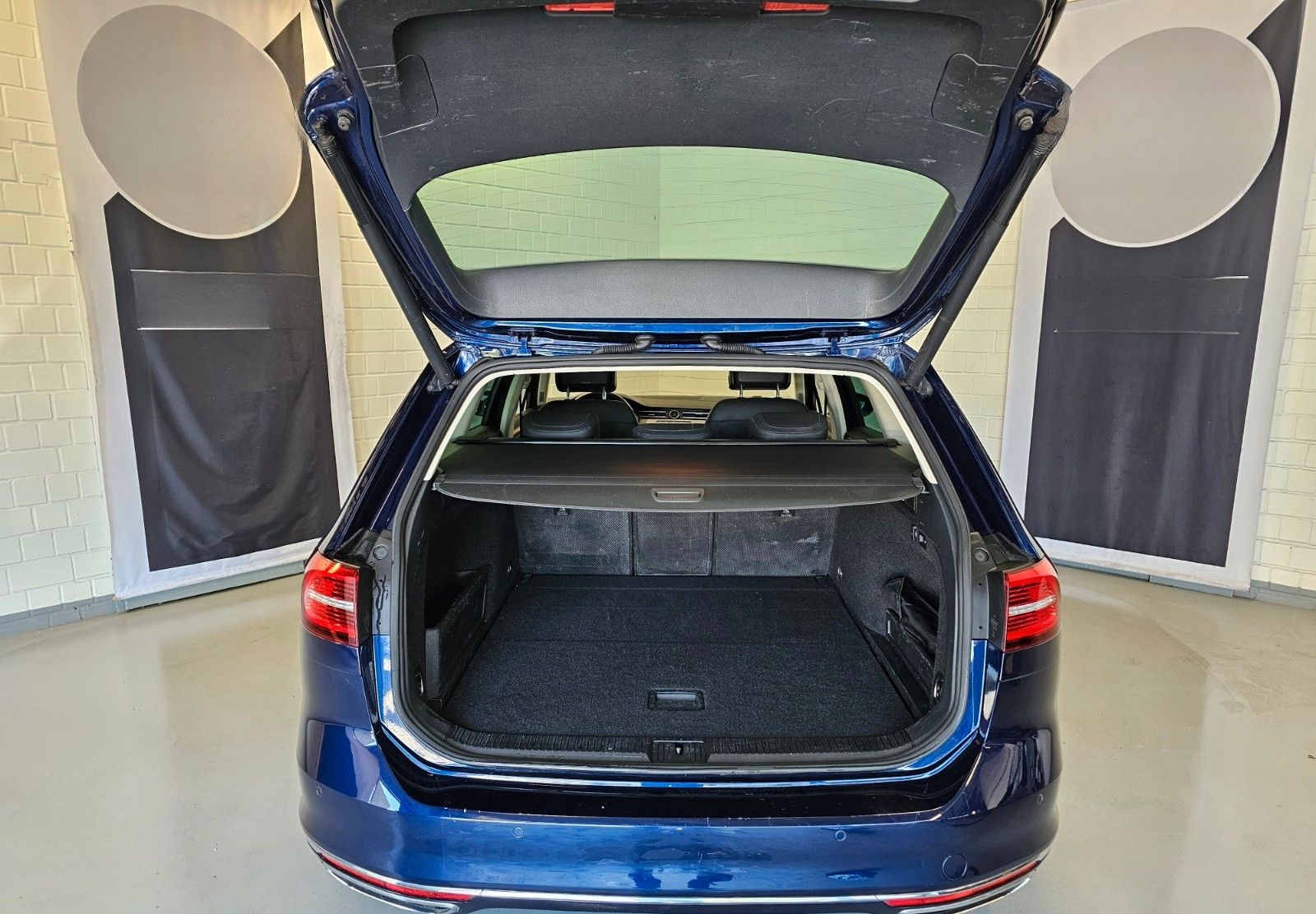 Volkswagen Passat Variant 2.0 TDI R-Line 4Motion + HeadUp foto 8