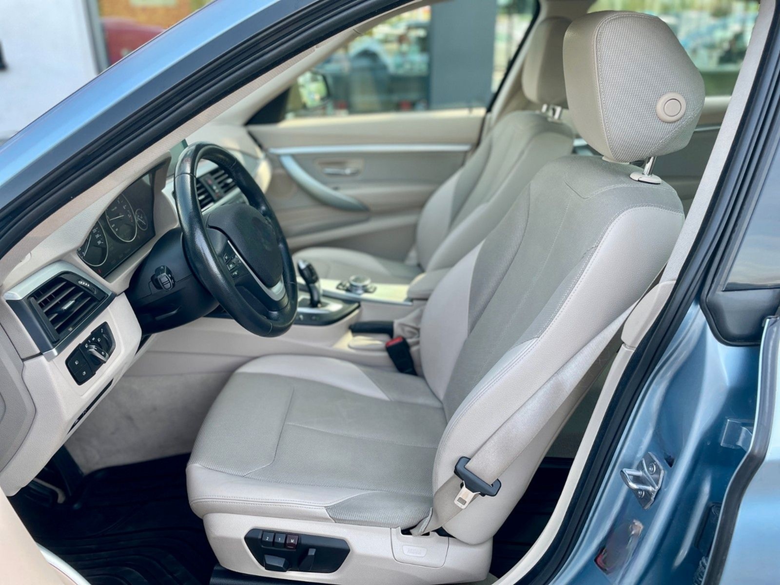 BMW 328iA Gran Turismo *NAVI PROF*HUD*AHK*KAMERA*SH* foto 19