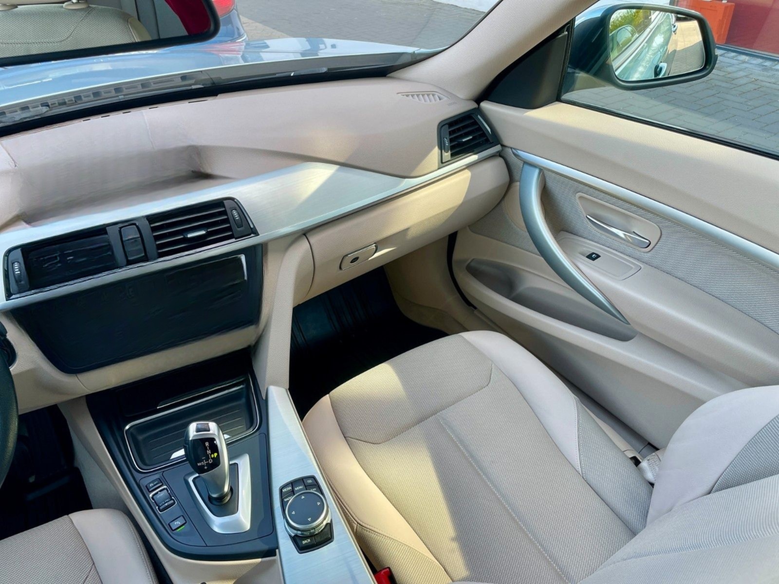BMW 328iA Gran Turismo *NAVI PROF*HUD*AHK*KAMERA*SH* foto 23