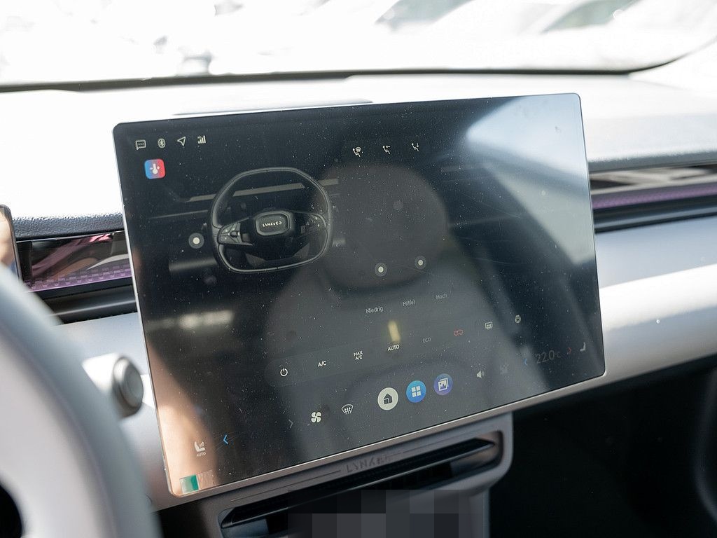 Lynk&Co 02 More MY 25 / Facelift foto 13