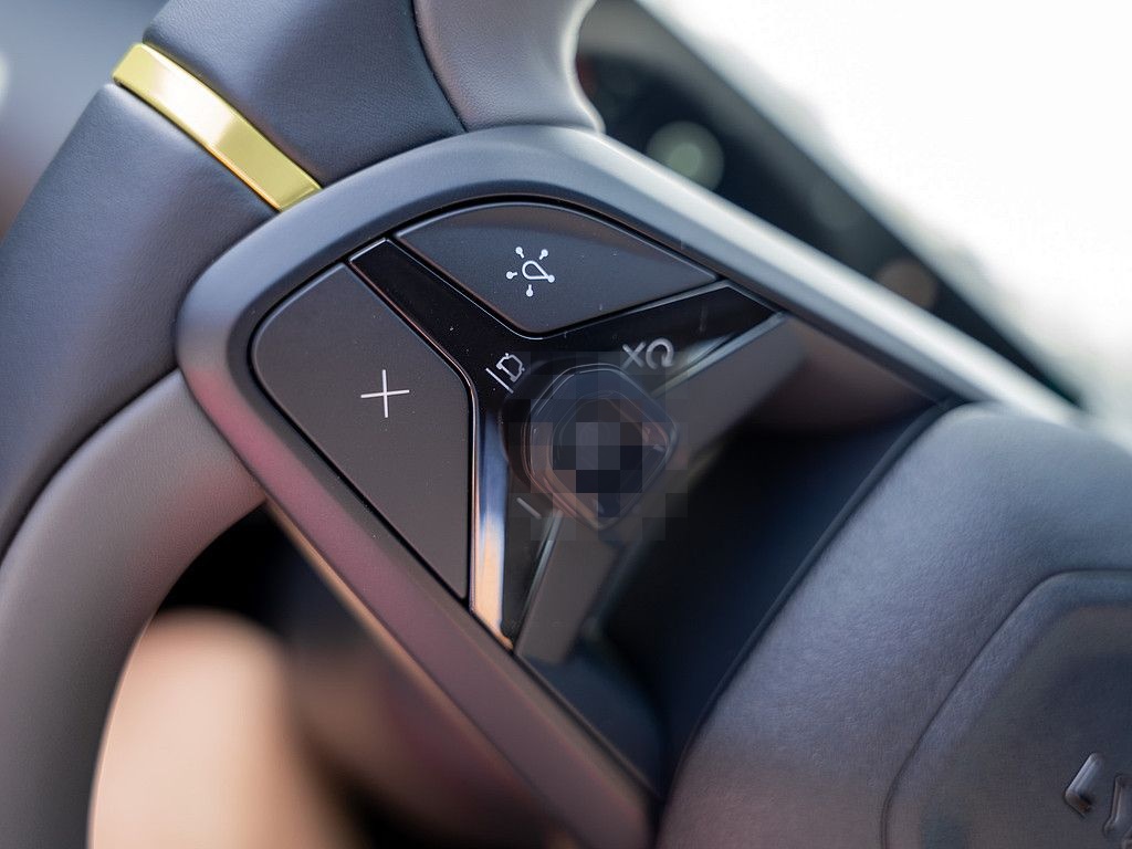 Lynk&Co 02 More MY 25 / Facelift foto 19