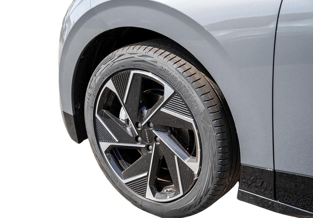 Lynk&Co 02 More MY 25 / Facelift foto 6