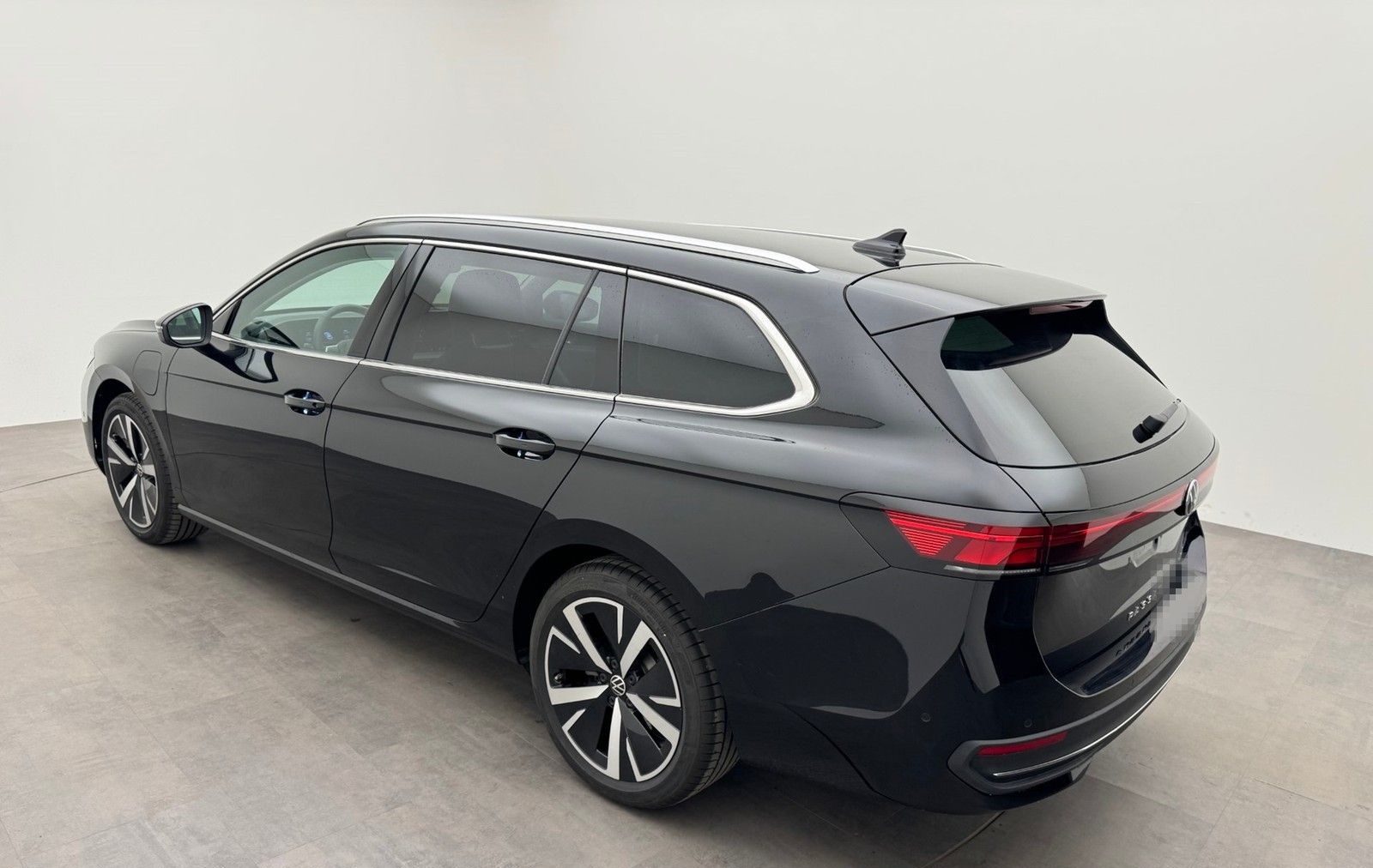 Volkswagen Passat Variant PA 1.5 eHybrid DSG Business AHK foto 14