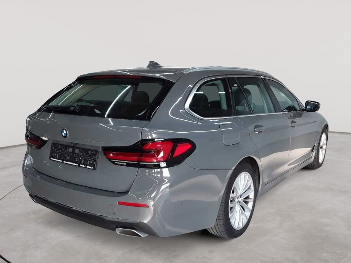 BMW 530i xDrive Touring Aut. Luxury Line foto 4
