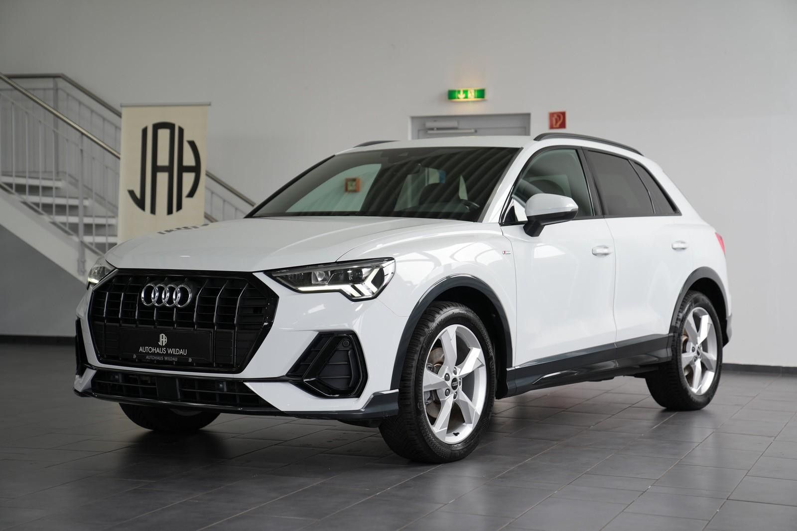 Audi Q3 35 TFSI S line AUT NAV LED SHZ foto 2