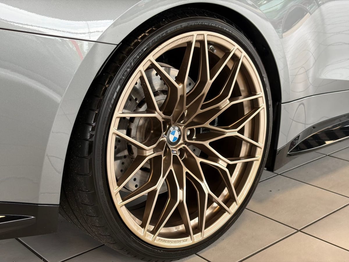 BMW M4 Competition Cabrio xDr Curved HuD Kamera 21 foto 18