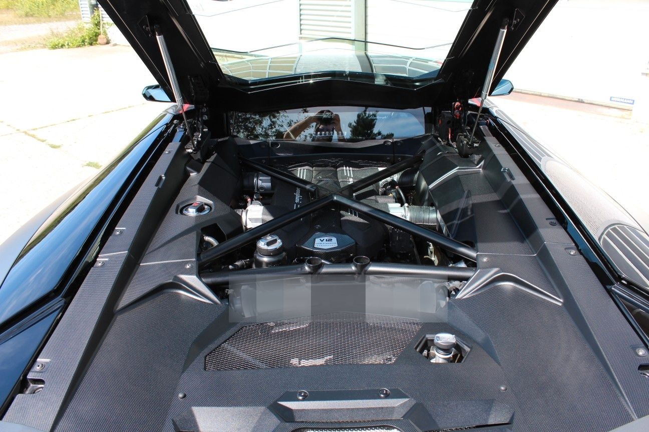 Lamborghini LP 700-4 ///Pirelli EDITION/// 1of100 foto 8