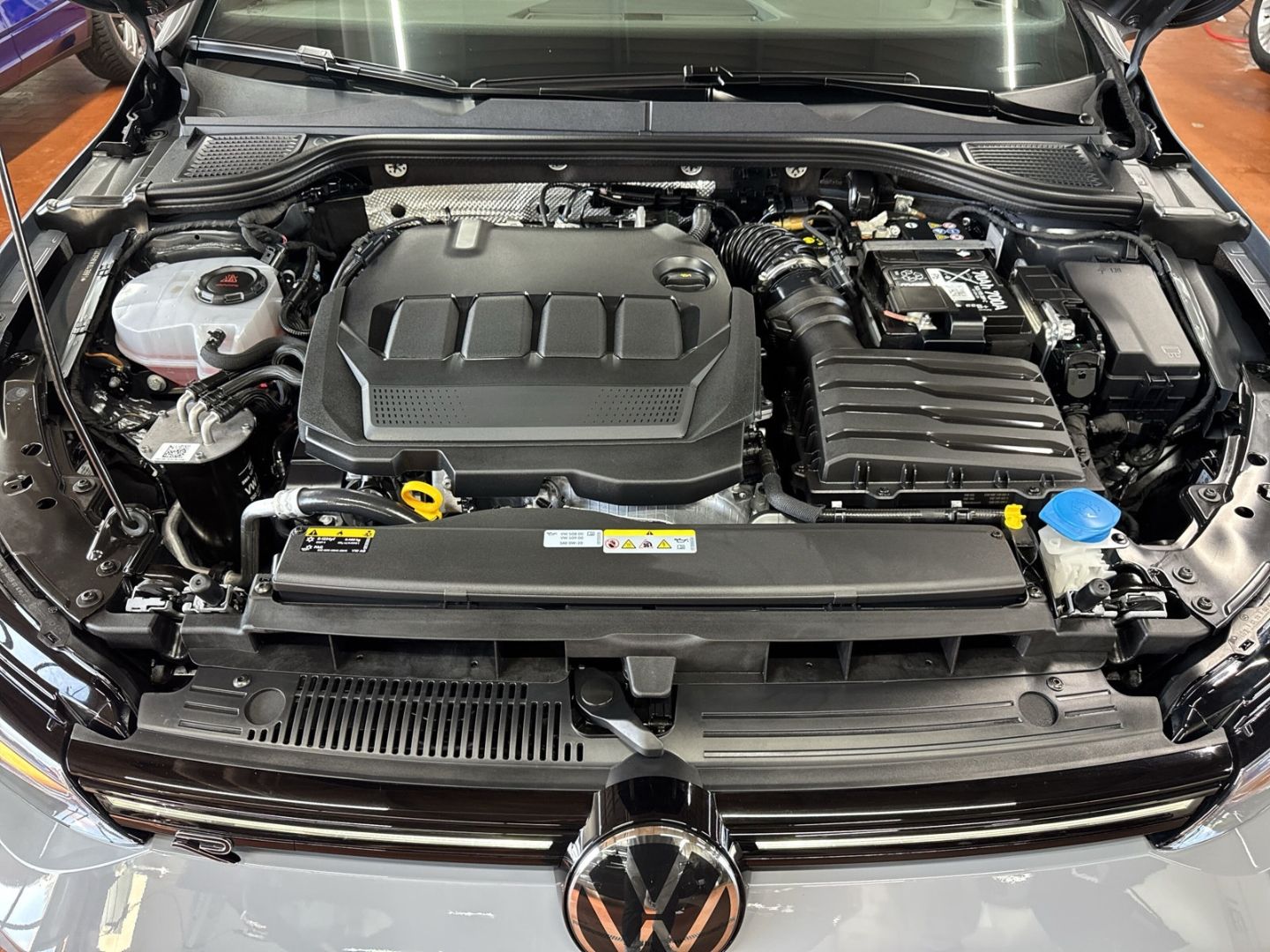 Volkswagen Golf Variant 2.0 TDI R-Line DSG AHK+Kamera+LED foto 7