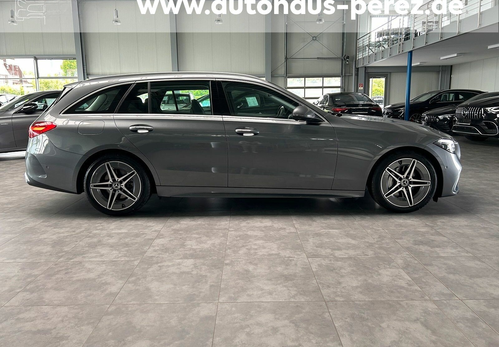 Mercedes-Benz C 200 T AMG PREMIUM DISTRONIC- 360°- KEYLESS GO! foto 16