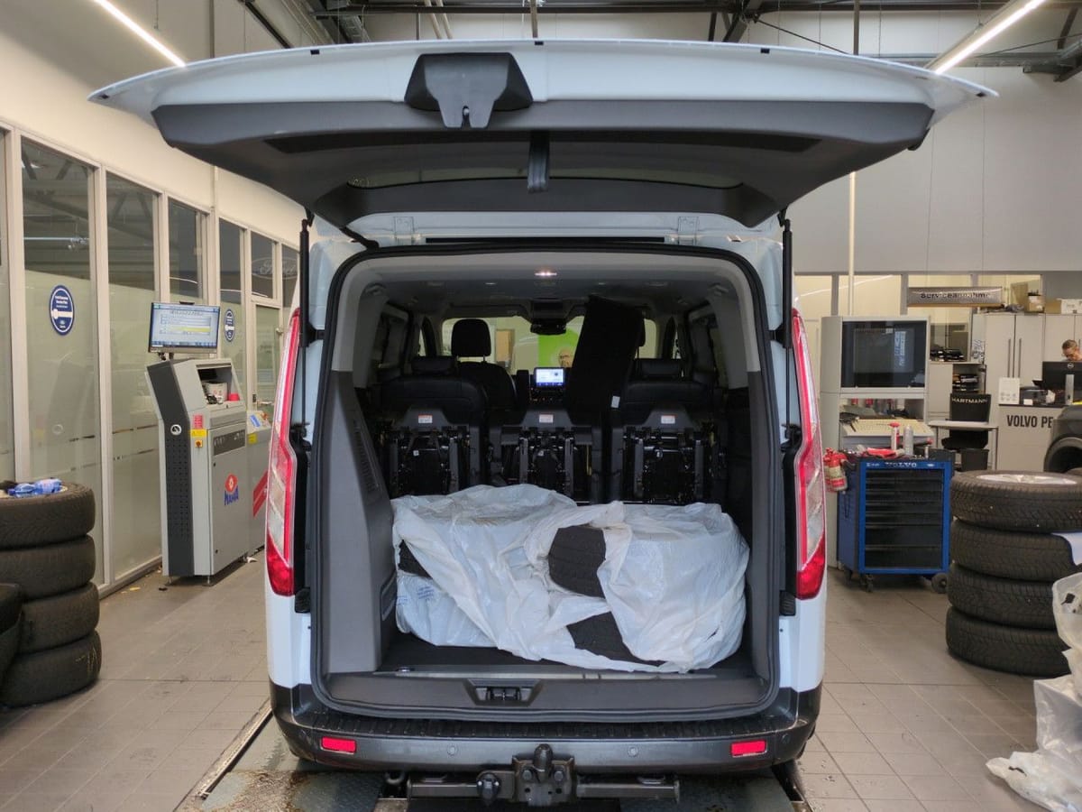 Ford Tourneo Custom 320 L1 Tourneo Active Bluetooth foto 24