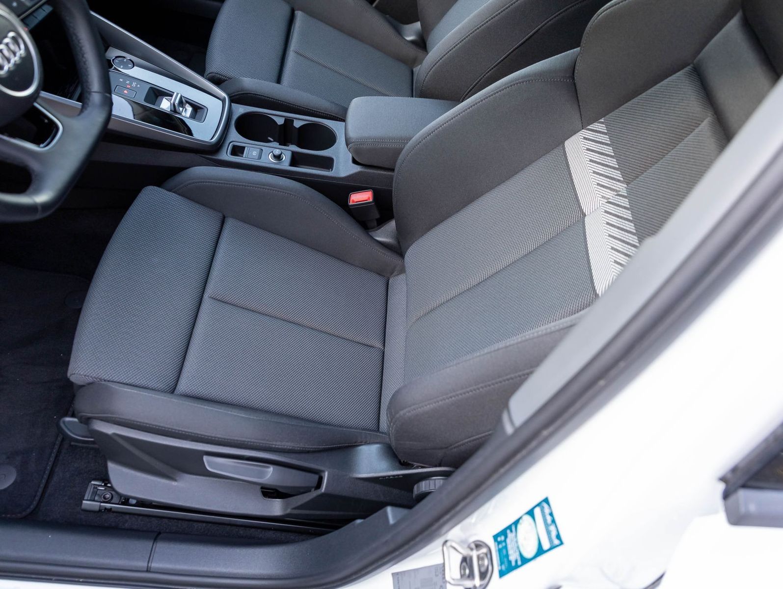 Audi A3 Sportback 35TFSI Stronic Navi Matrix GRA Carp foto 13