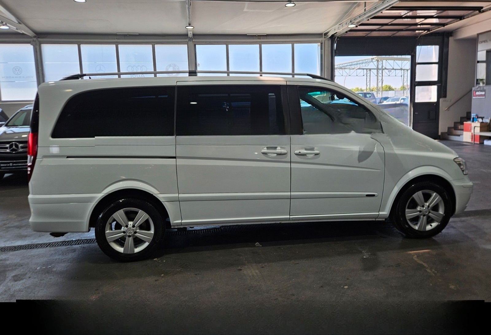 Mercedes-Benz Viano 2.2 CDI lang|120KW|Xenon|8Sitzer foto 4