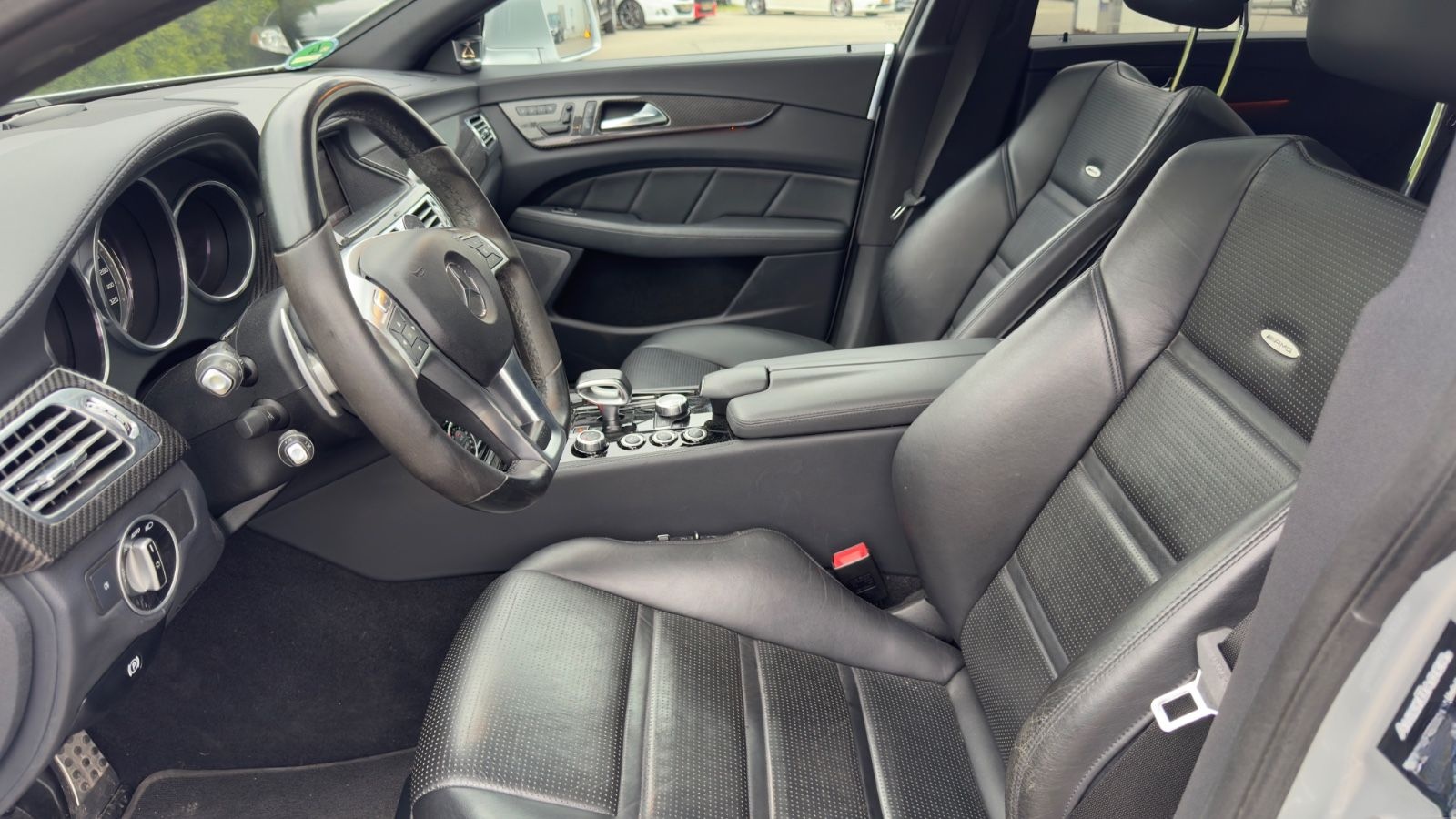 Mercedes-Benz CLS 63 AMG Shooting Brake-Leder-Navi-B&O-Carbon foto 22